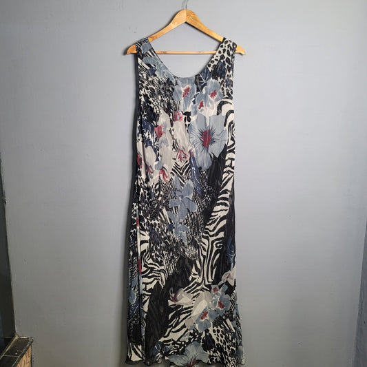 Designer sleevless dress (EY Signature) - THE GREY AREA