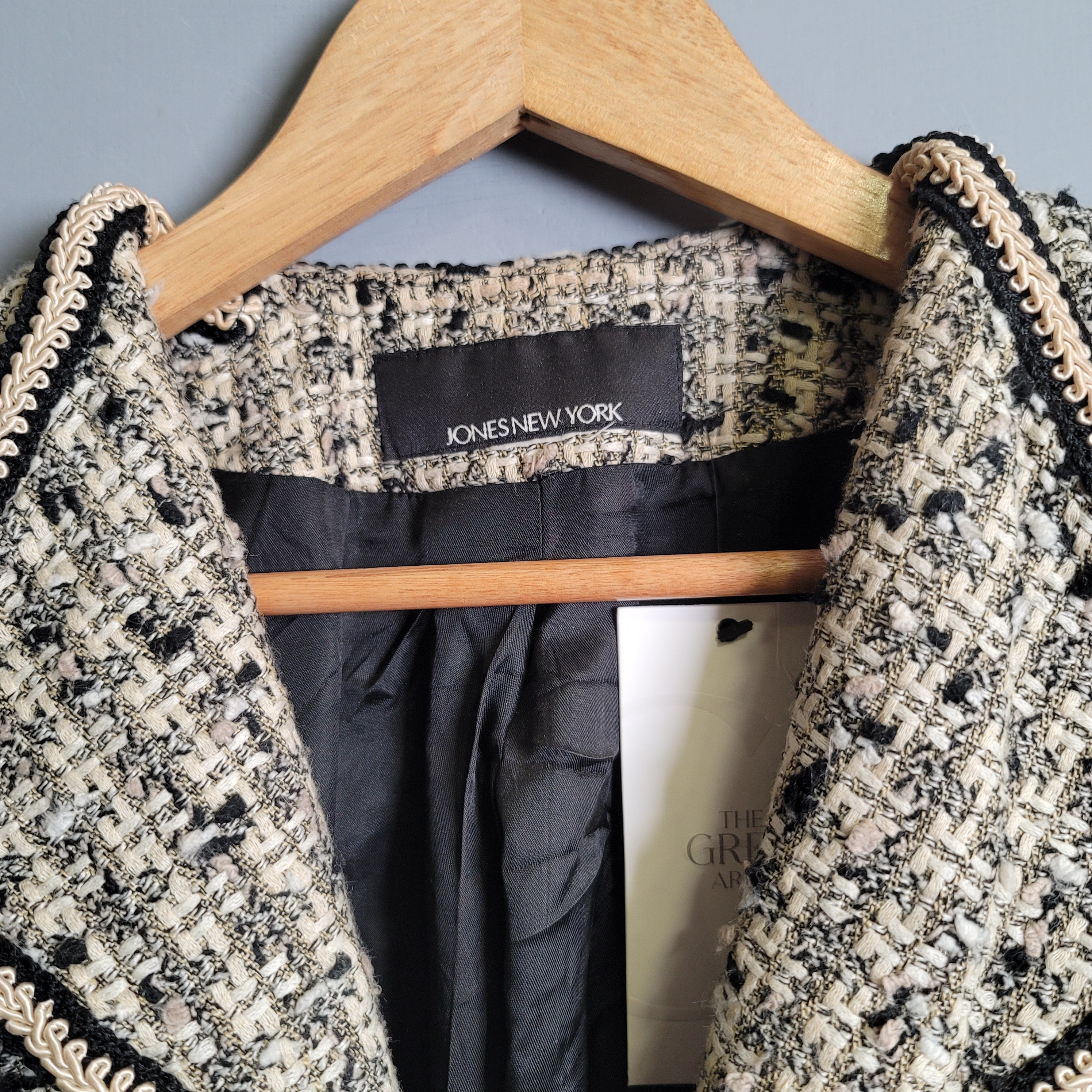 Tweed and embroidered designer Jacket Zippered Top (Jones New York) - THE GREY AREA