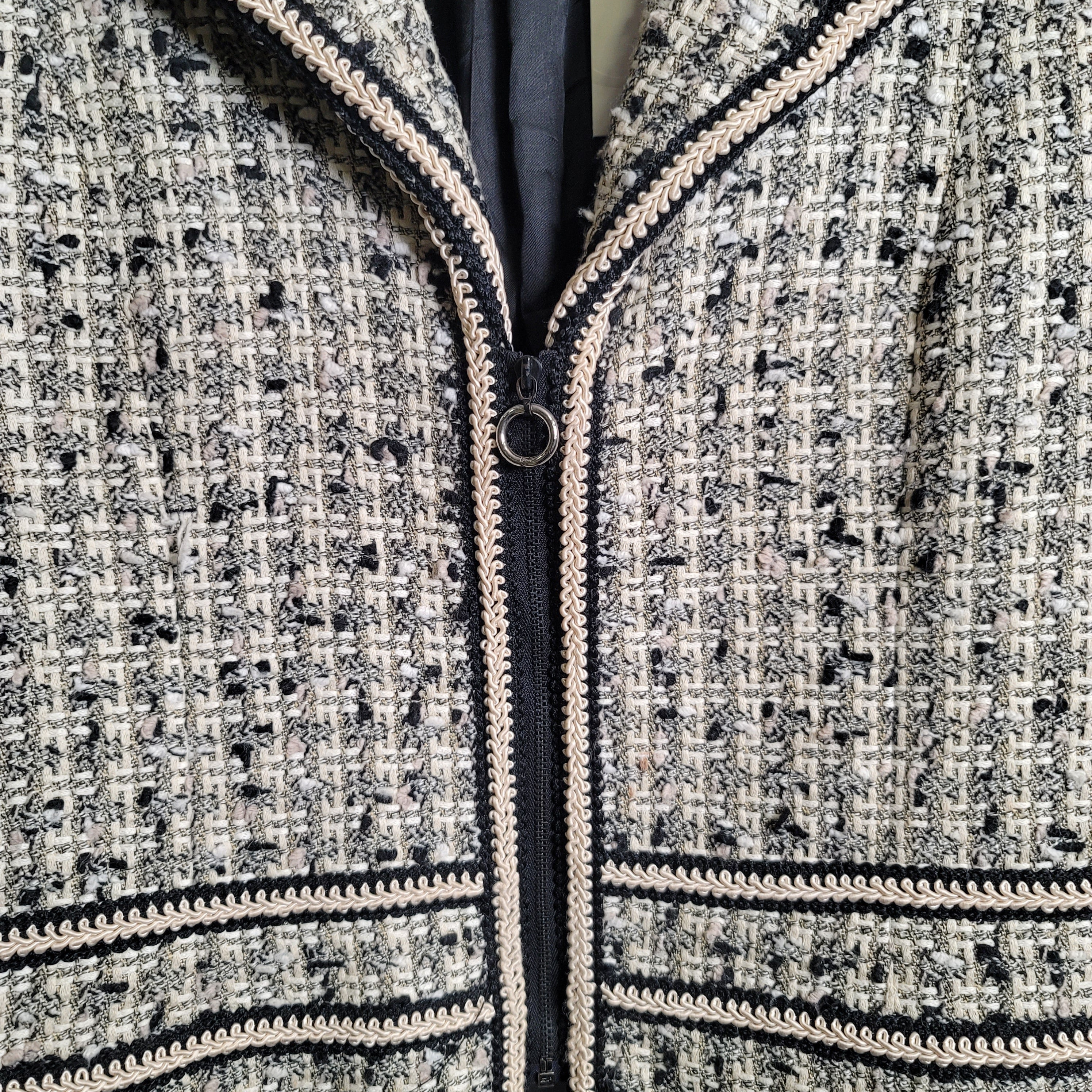 Tweed and embroidered designer Jacket Zippered Top (Jones New York) - THE GREY AREA