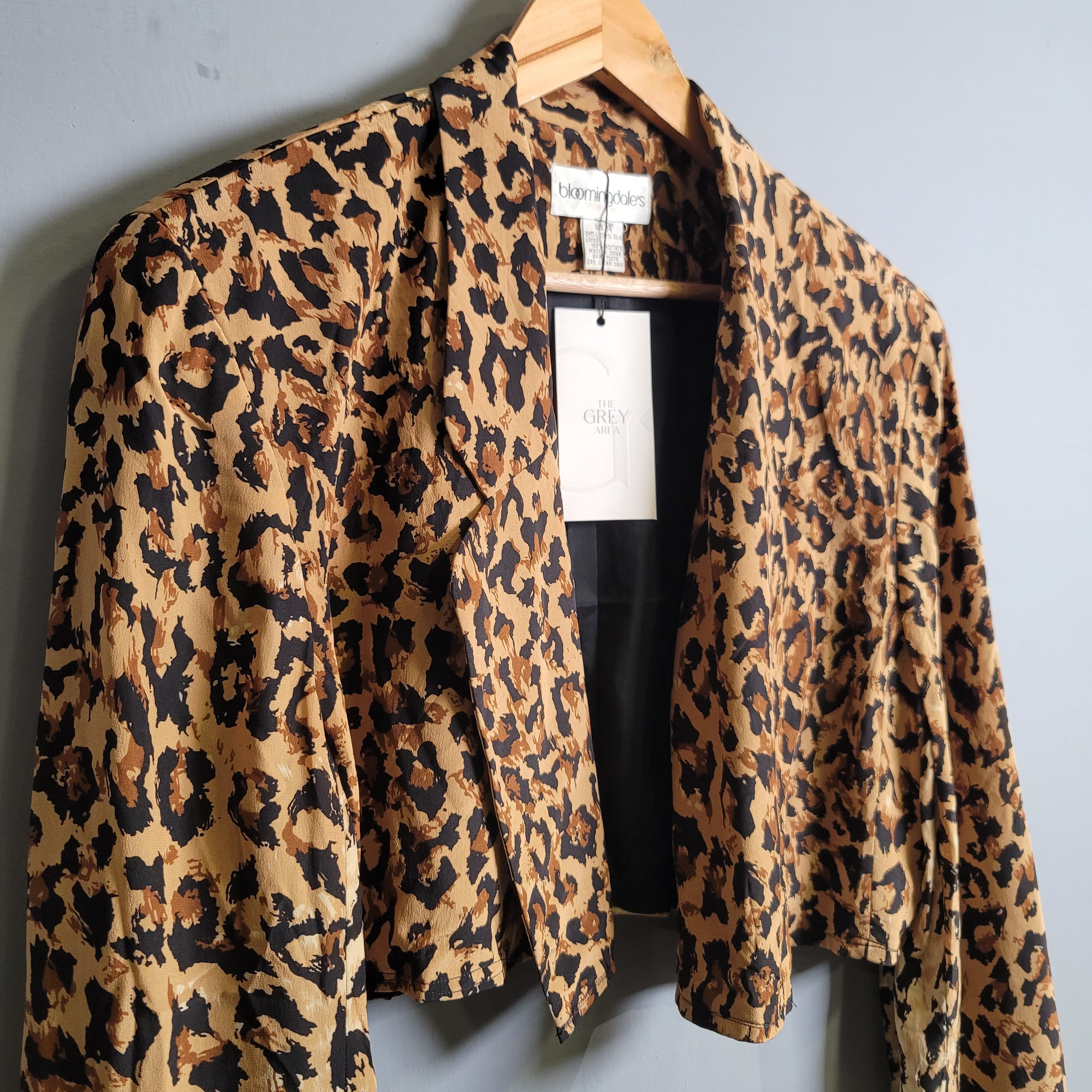 Cheetah printed cropped jacket (Blooming Dales) - THE GREY AREA