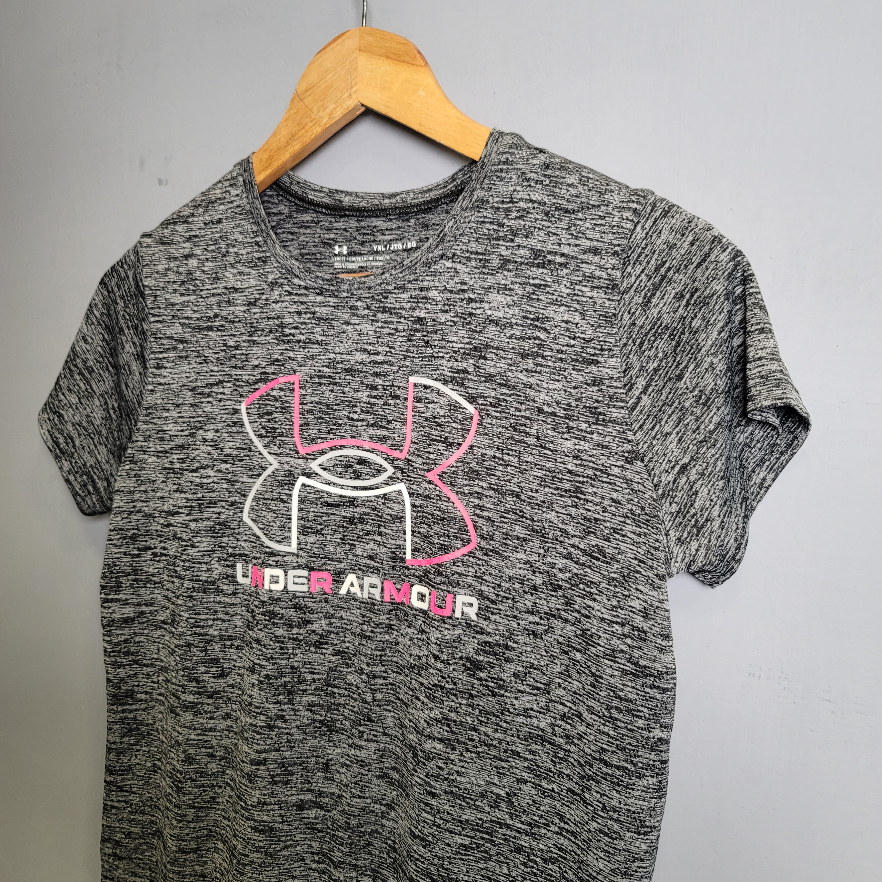 UnderArmour Sports T-shirt (Under Armour) - THE GREY AREA