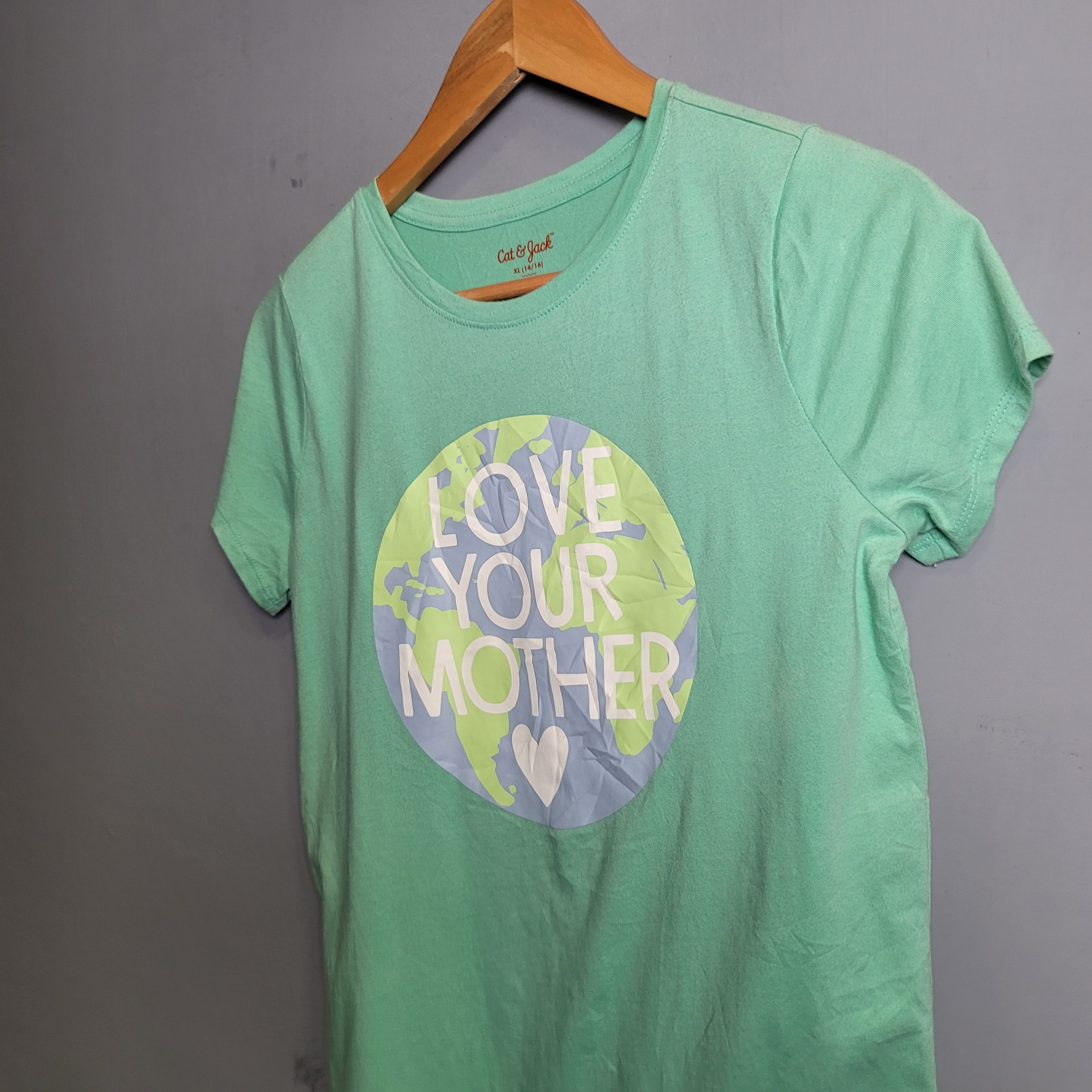 "Love your Mother" Tshirt - THE GREY AREA