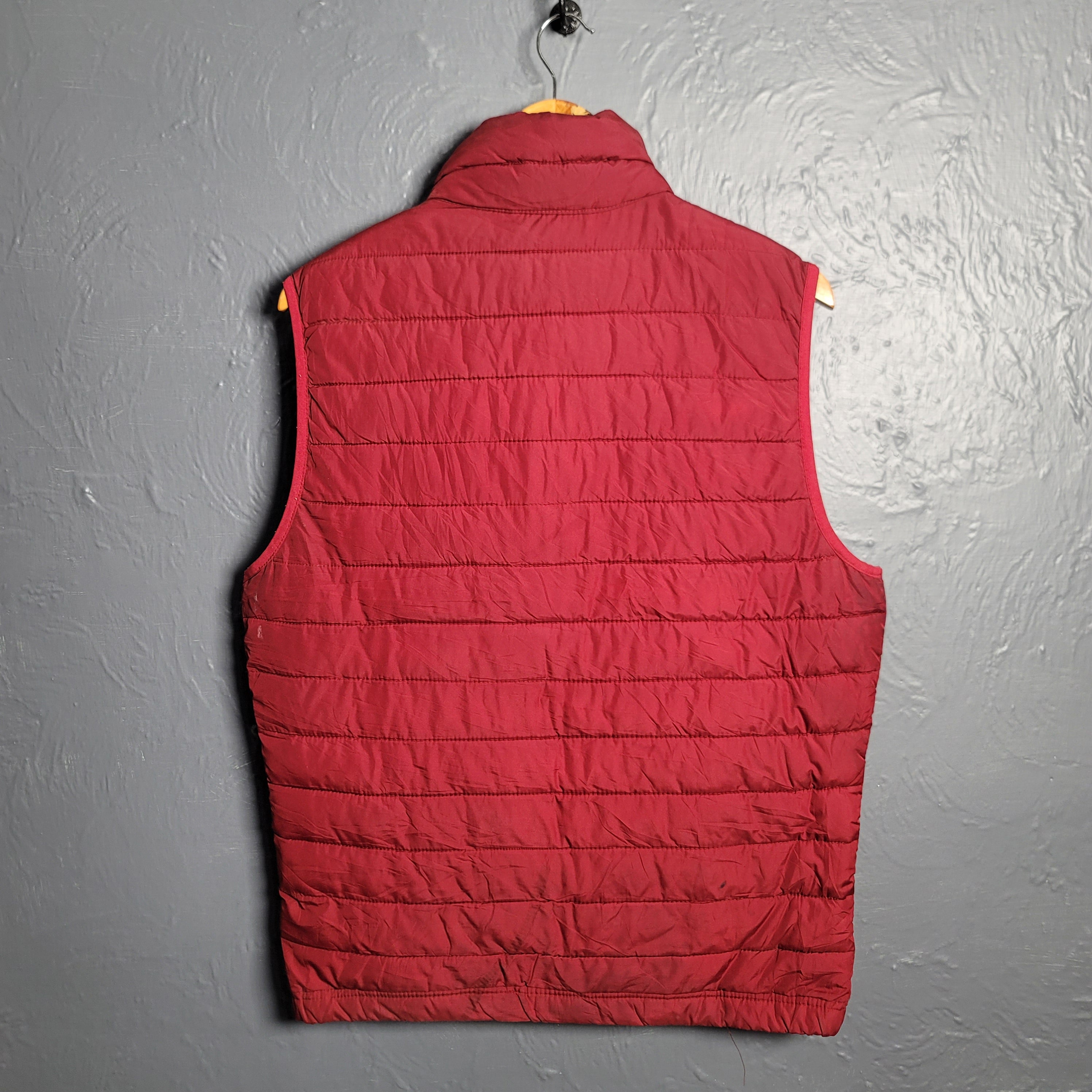 Hollister Burgundy Red Puffer Full Zip Vest Mens Zipped Pockets - THE GREY AREA