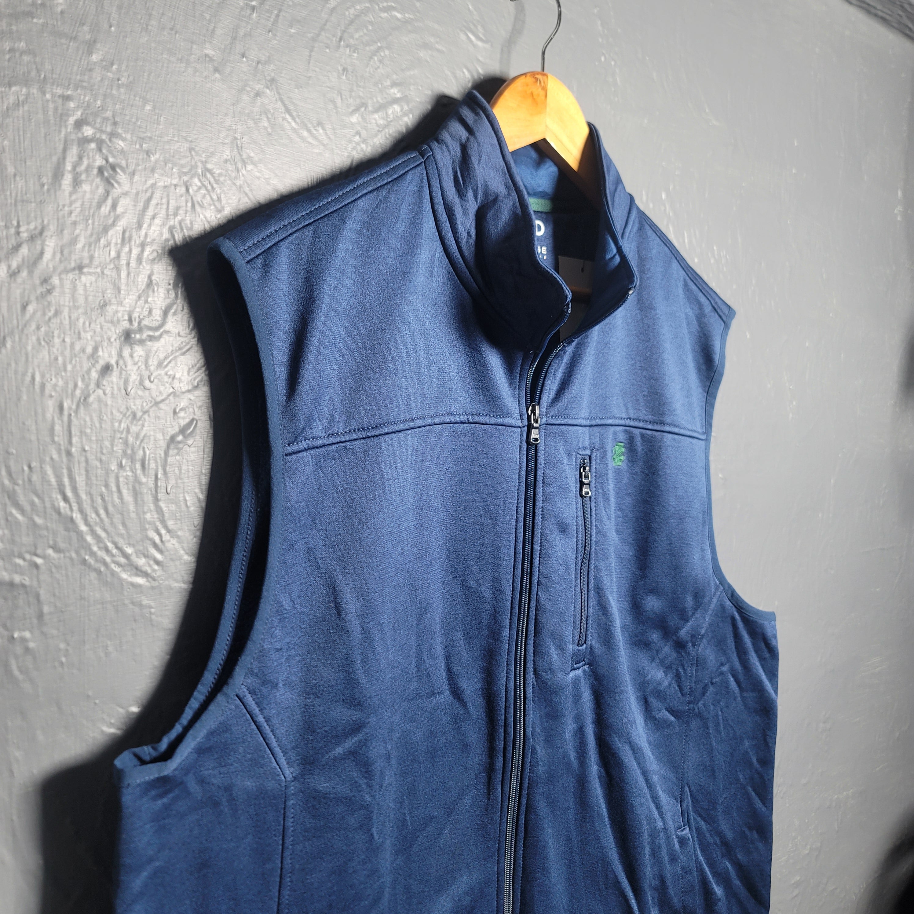 IZOD Advantage Performance Stretch Men's Vest - THE GREY AREA