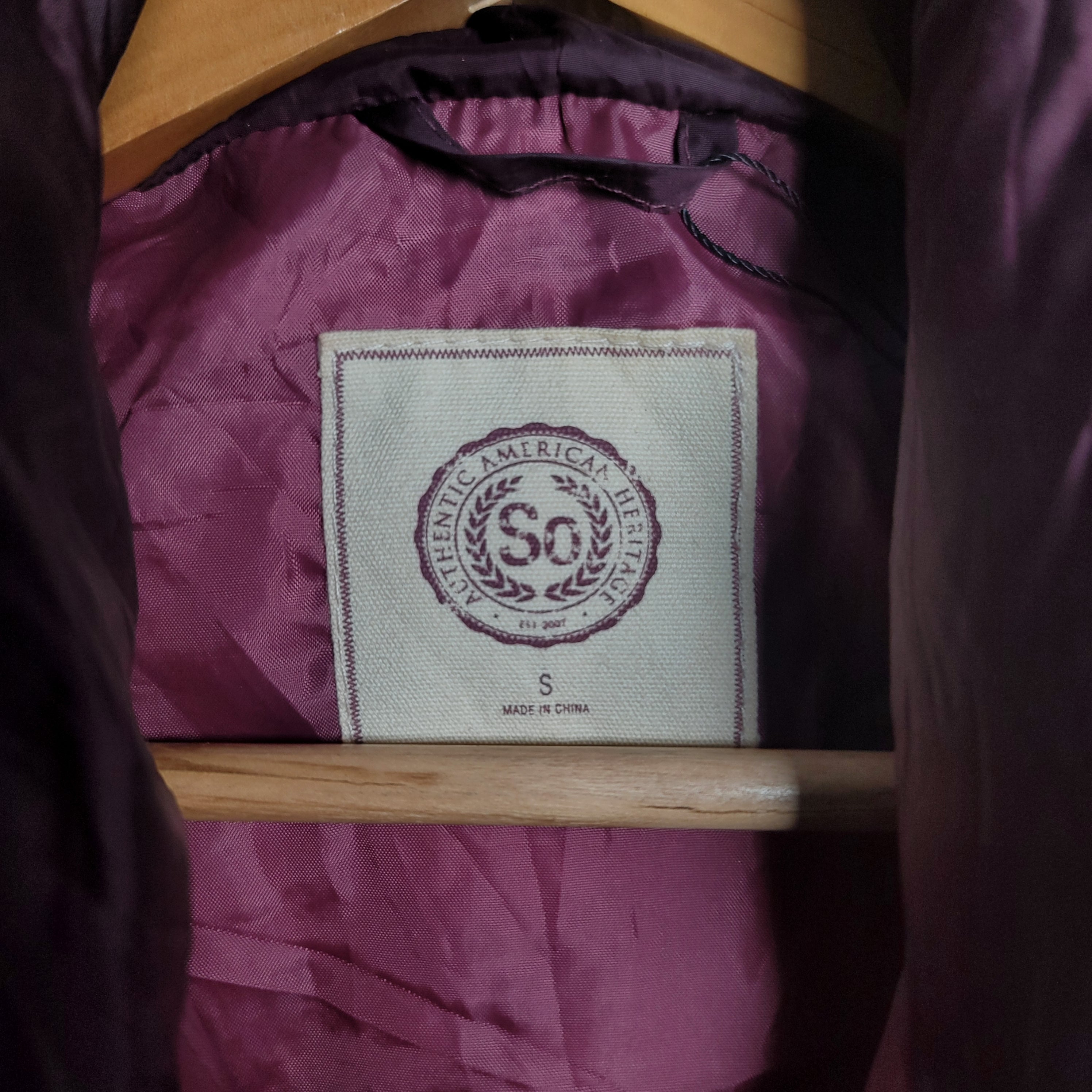 Women's SO Authentic American Heritage Maroon Puffer Vest Diagonal Stitching - THE GREY AREA