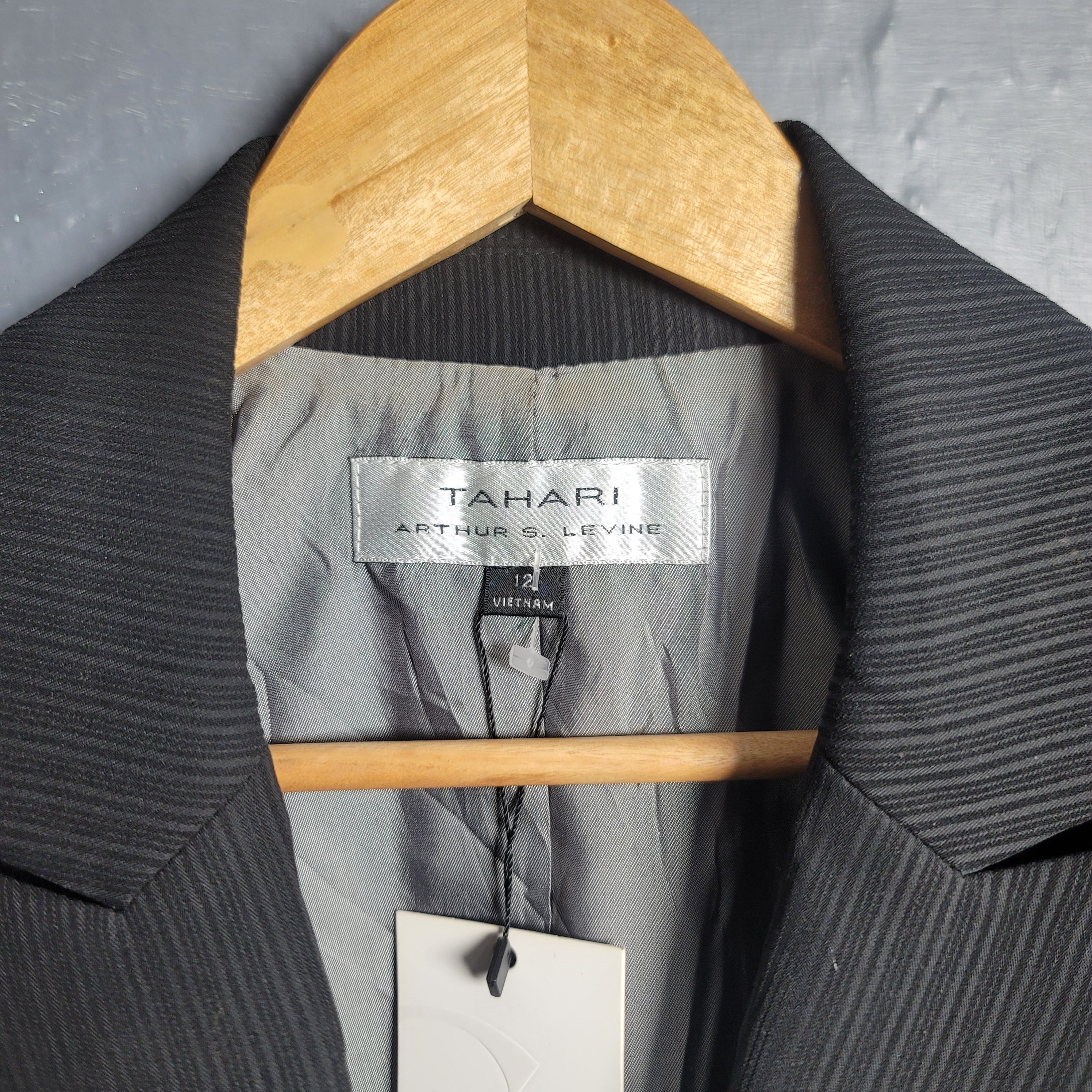 Tahari Arthur S. Levine Women's 3 Button Blazer Fashion Jacket - THE GREY AREA