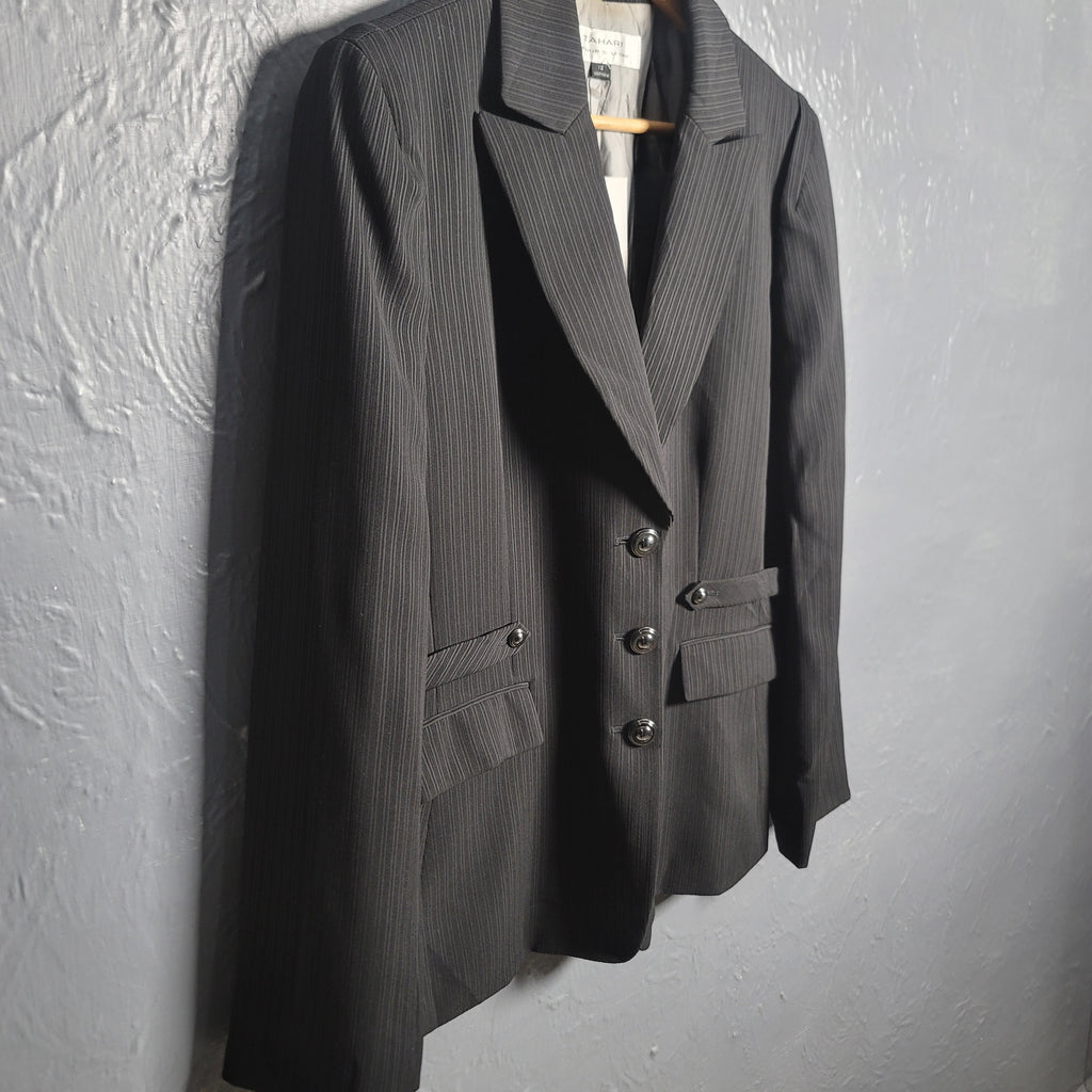Tahari Arthur S. Levine Women's 3 Button Blazer Fashion Jacket - THE GREY AREA