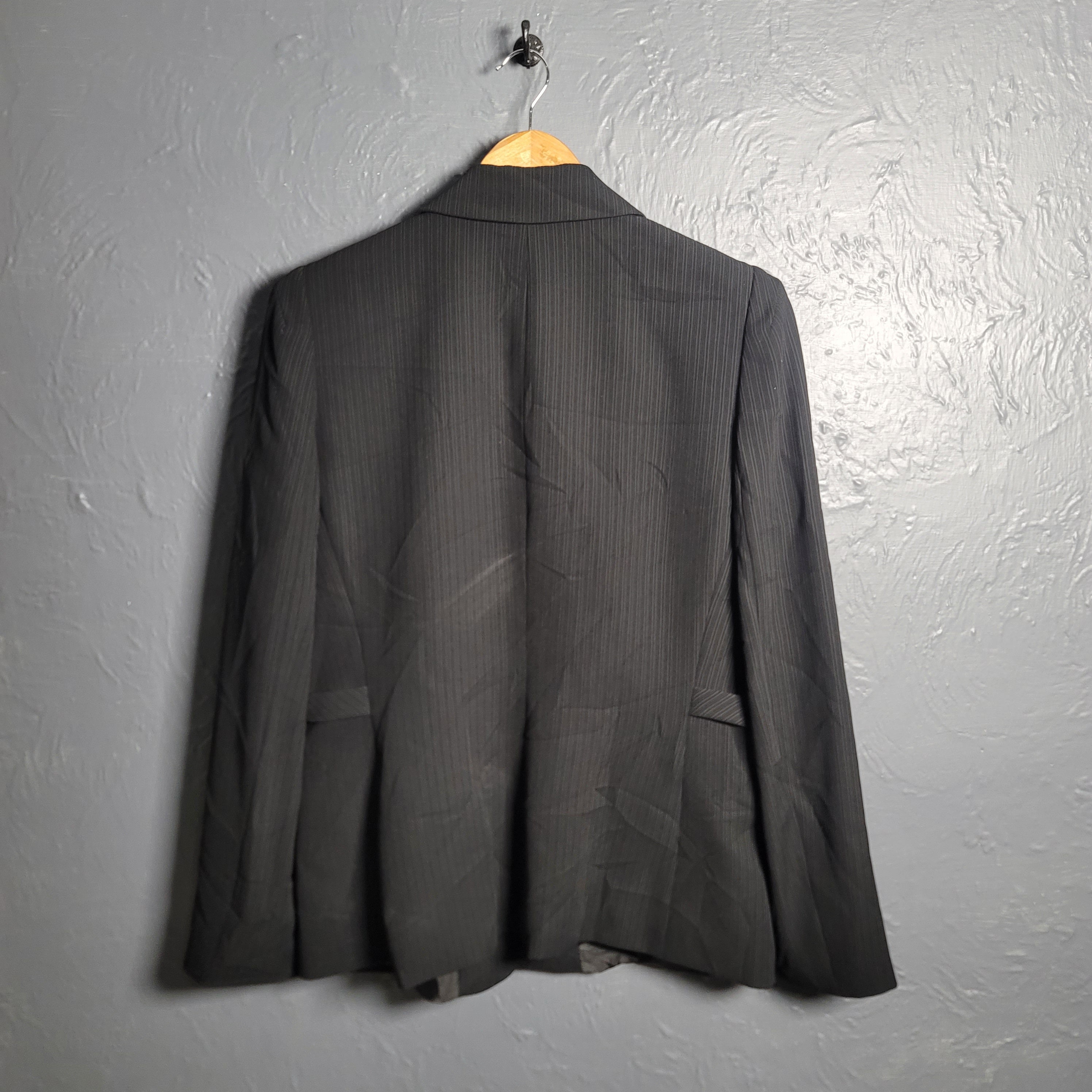 Tahari Arthur S. Levine Women's 3 Button Blazer Fashion Jacket - THE GREY AREA