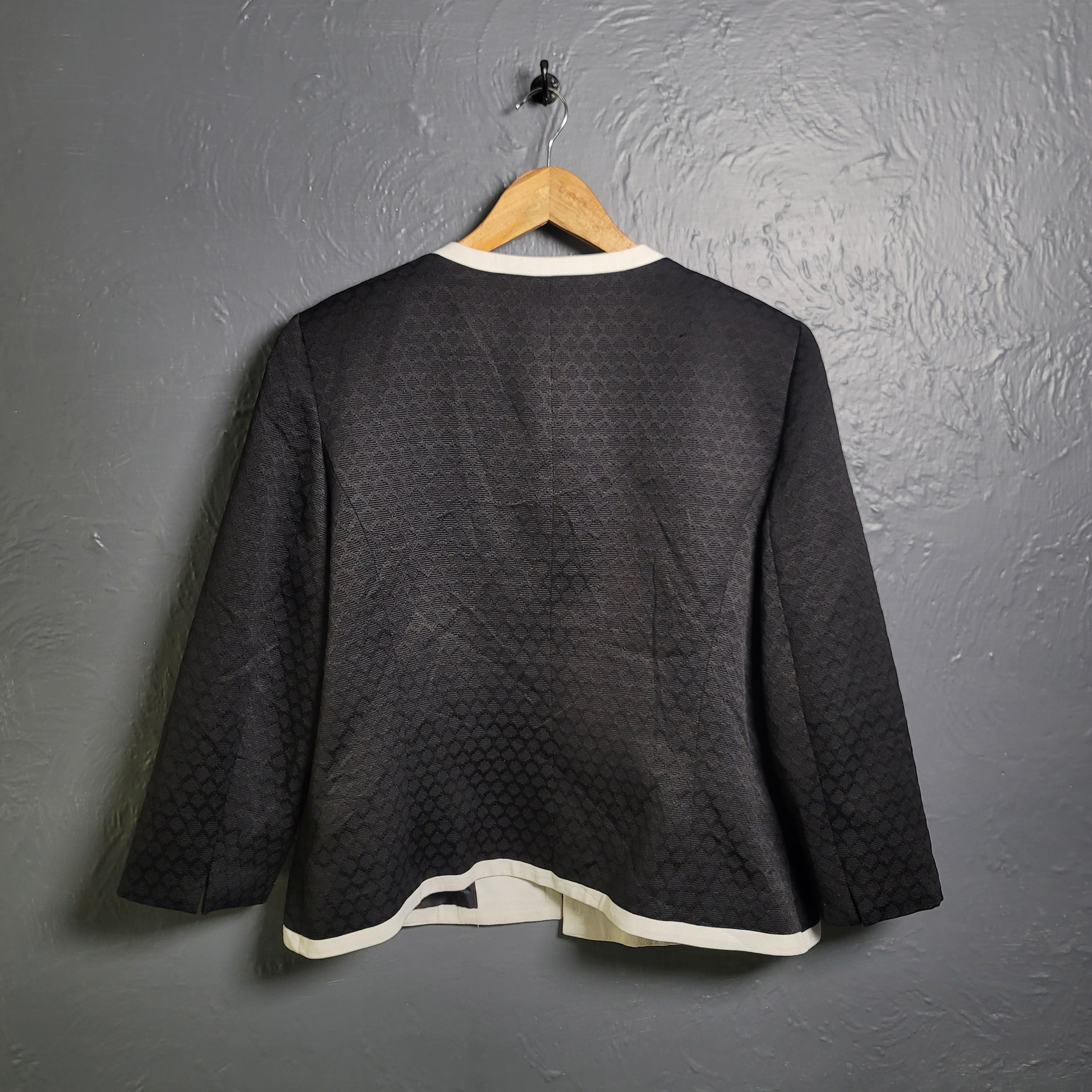 Kasper Separates Jacket Blazer Collarless Open Front with White Trim Lined Pockets - THE GREY AREA