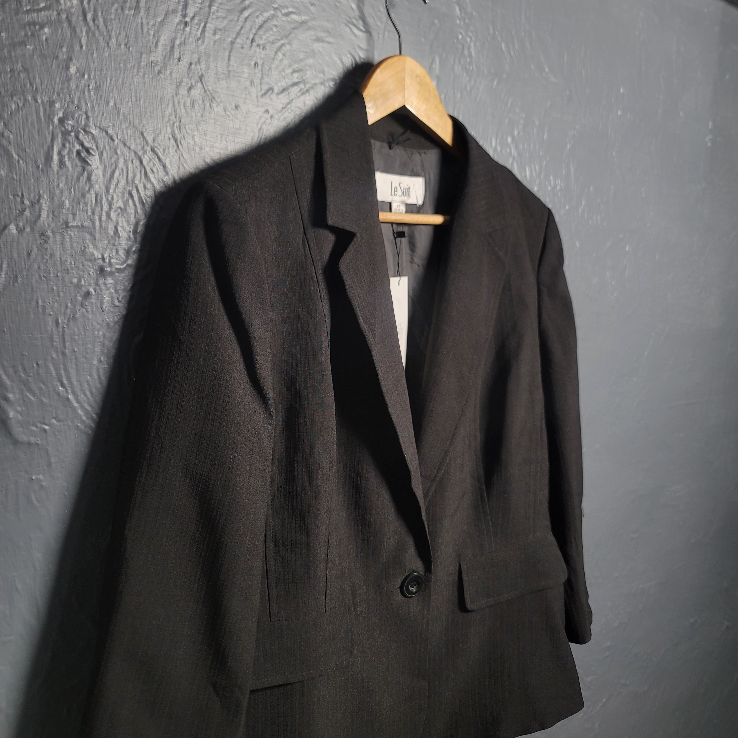 Women's Le Suit Jet Black Blazer Jacket Fully Lined Waistline - THE GREY AREA