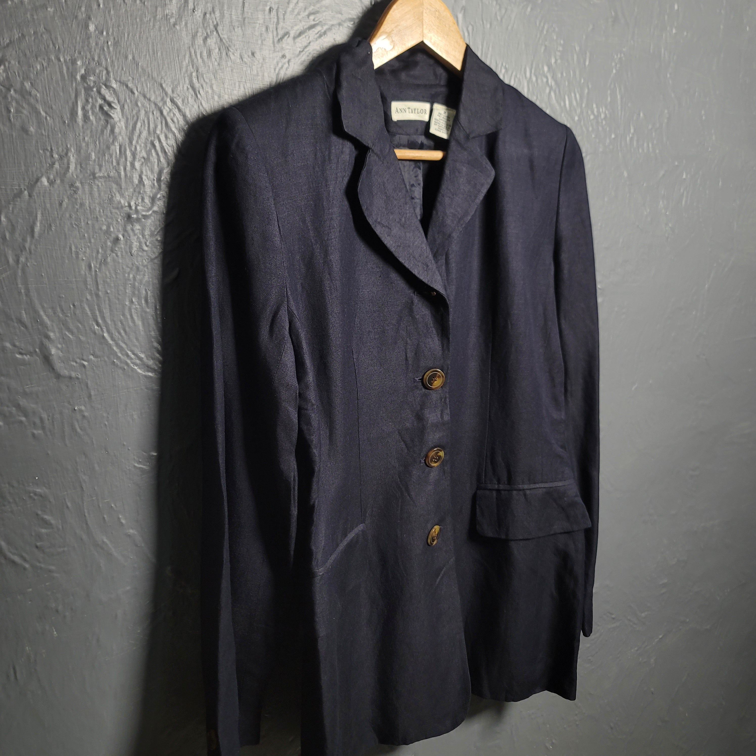 Women's Ann Taylor Notch Lapel Single Breasted Navy Blazer Jacket - THE GREY AREA