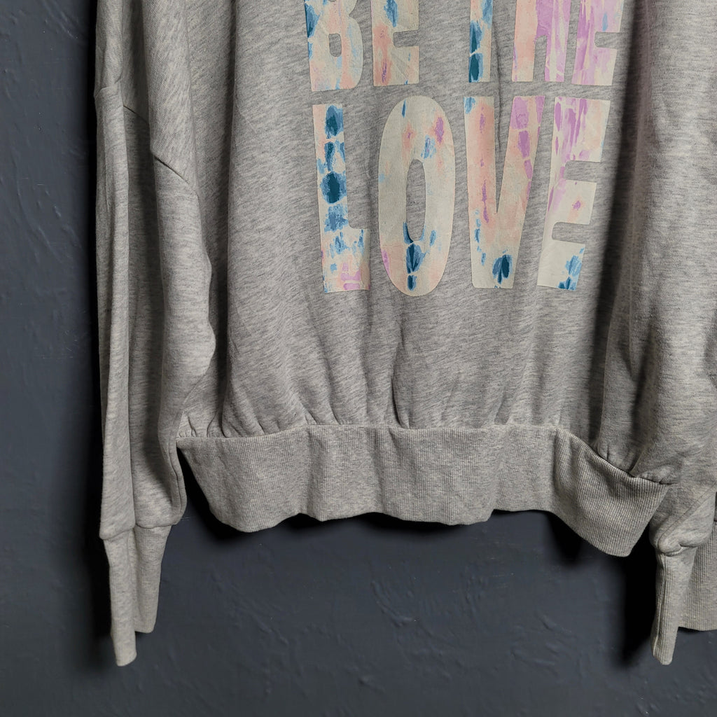 Women's Old Navy Heather Gray "Be The Love" Cropped Sweatshirt - THE GREY AREA