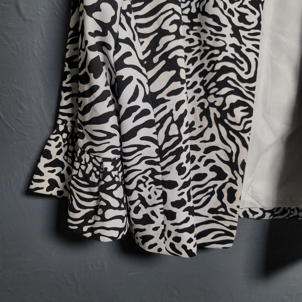 Women's Anne Klein Designer Black And White Animal Print with Ruffled Sleeves Jacket - THE GREY AREA