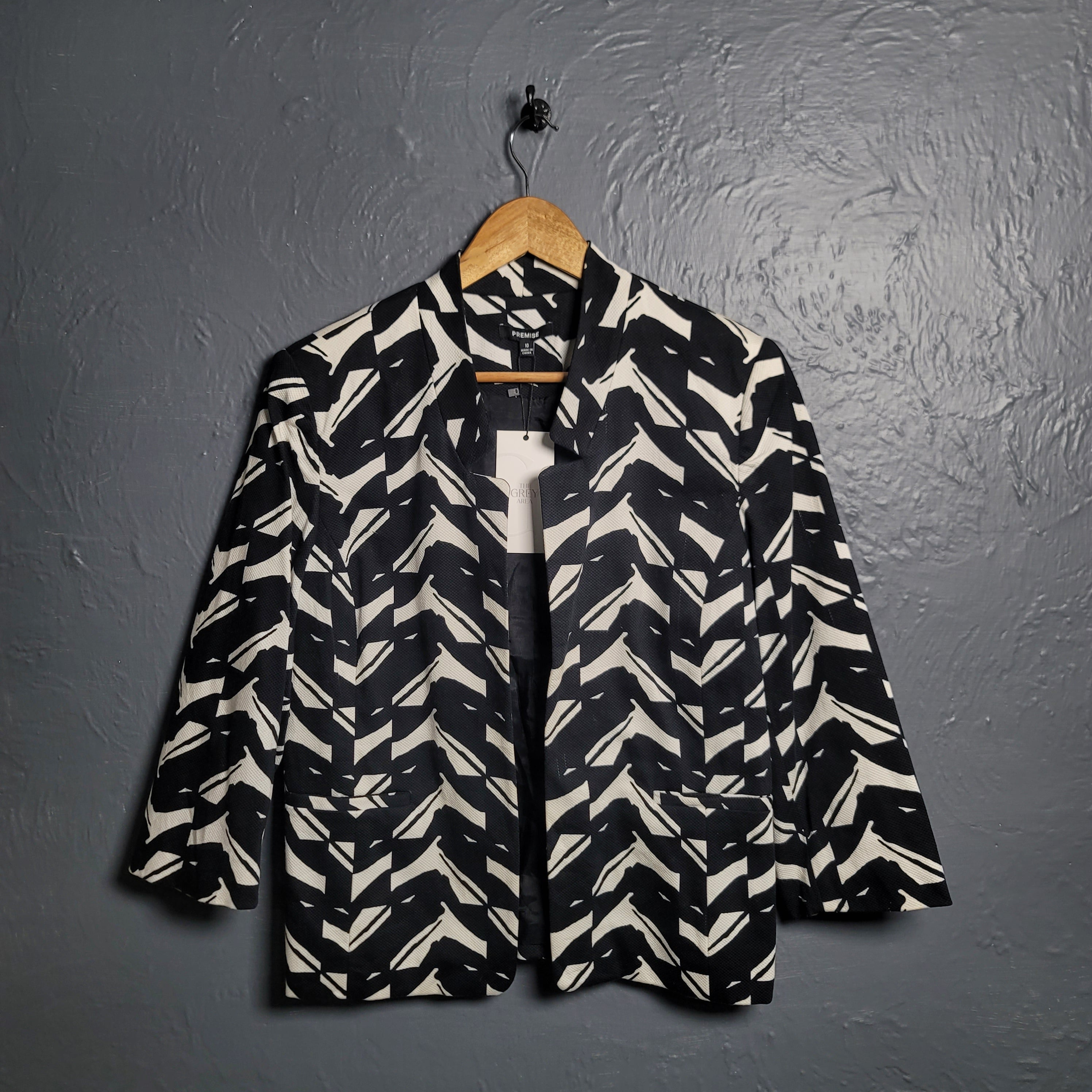 Women's Premise Graphic Bold Black & White Print Statment Jacket - THE GREY AREA