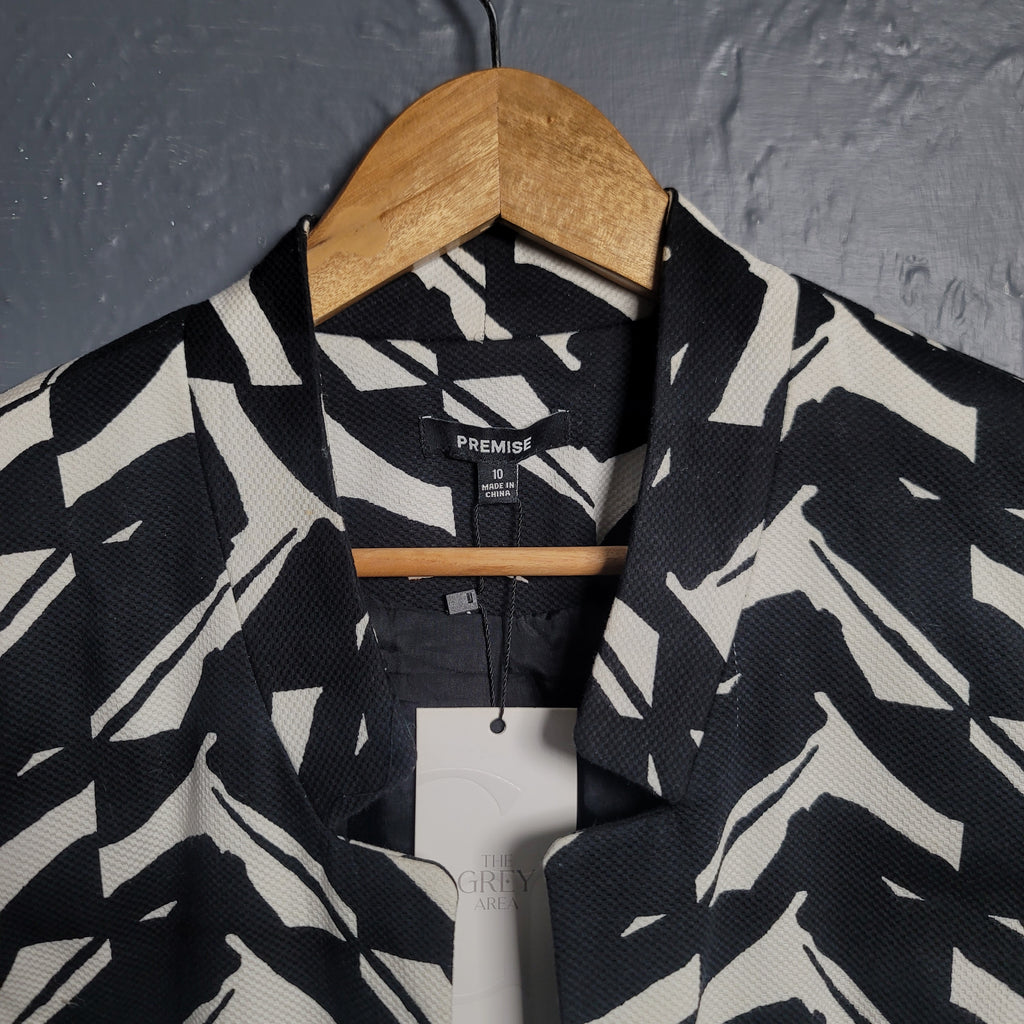 Women's Premise Graphic Bold Black & White Print Statment Jacket - THE GREY AREA