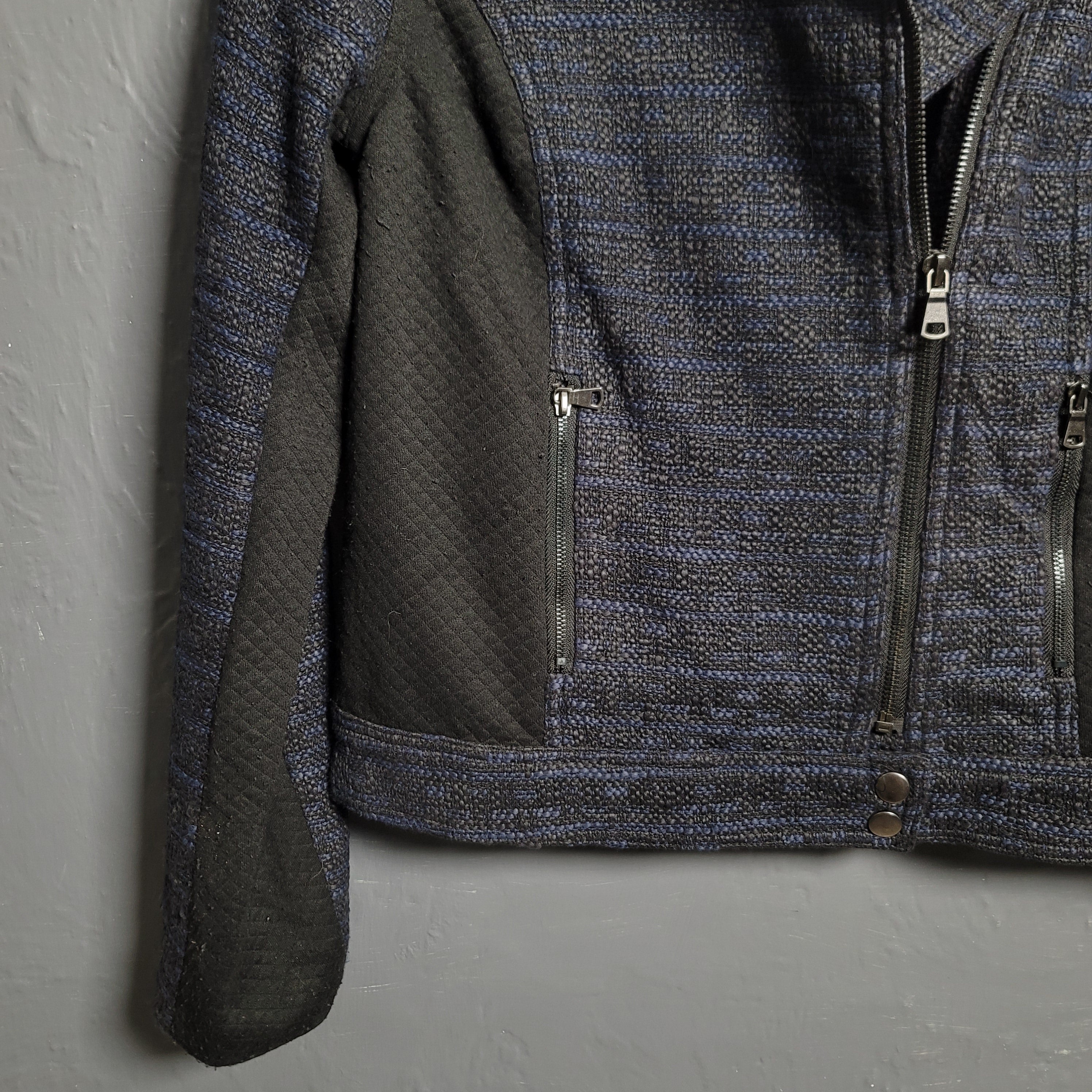 Women's Blue and black zipper textured casual jacket