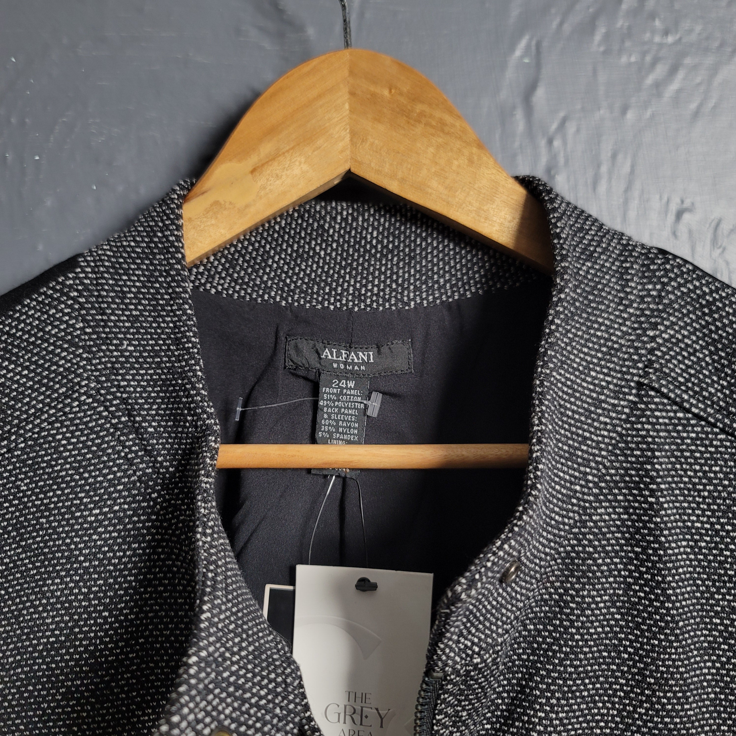 Brand New Women's Alfani cotton Knit Polyester Zippered Fitted Jacket