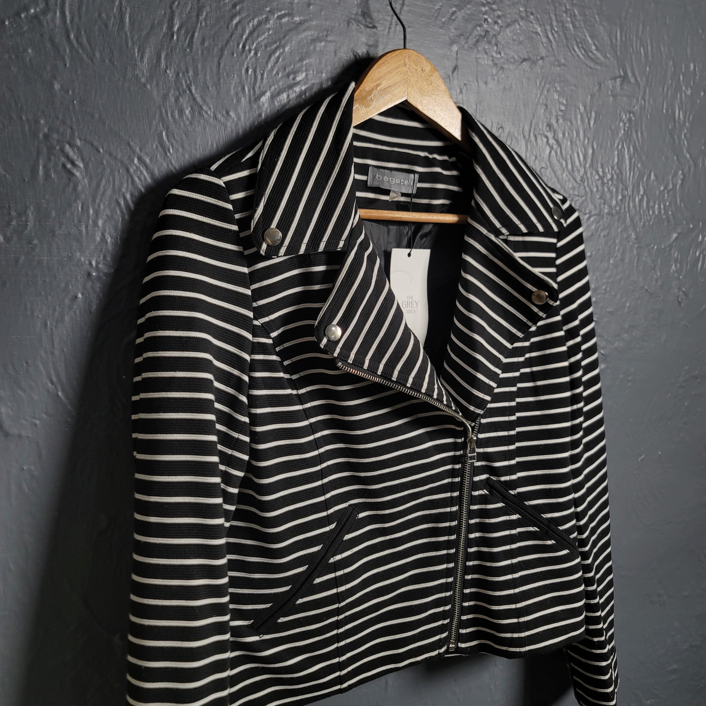 Bagatelle Black White Stripe Asymmetrical Zip Stretch Blazer Jacket