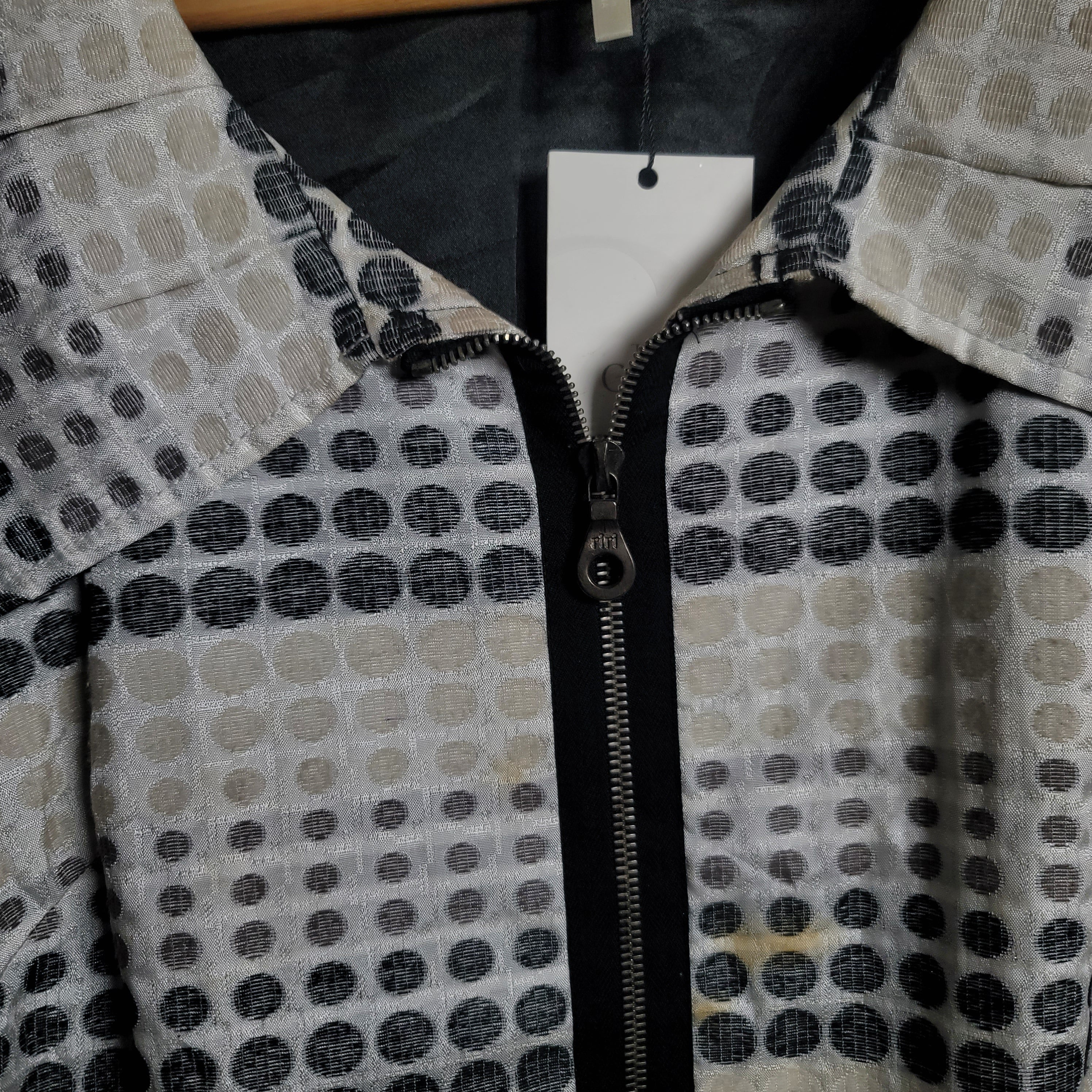 CLASSIQUES ENTIER Off-white Polka dots Textured Design Fashion Jacket