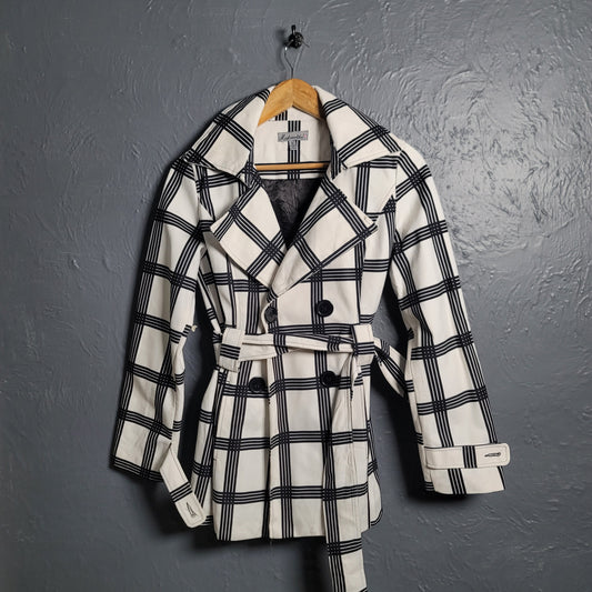 Weather Tamer Women's Trench Coat Button Up White & Black Plaid w/Belt