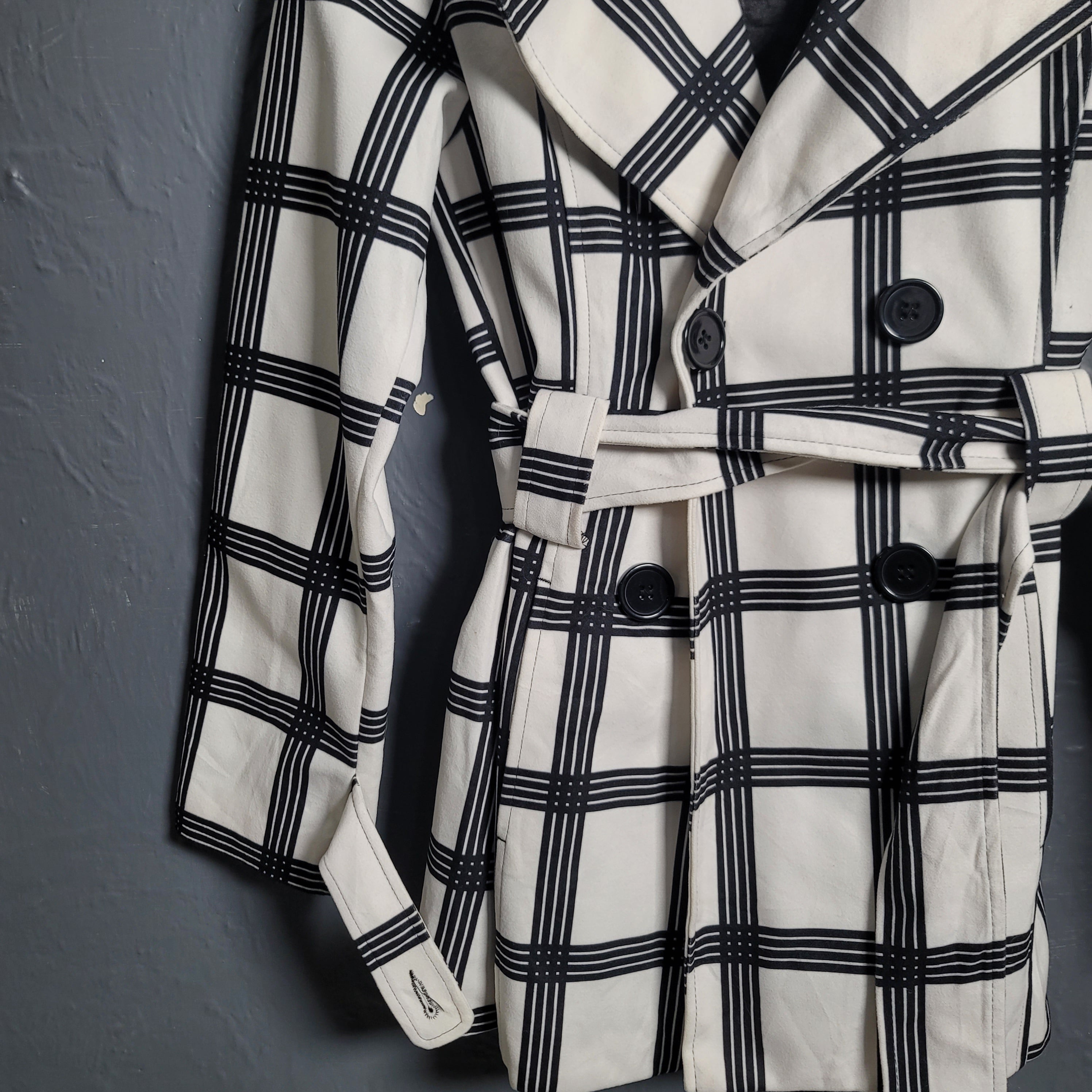 Weather Tamer Women's Trench Coat Button Up White & Black Plaid w/Belt