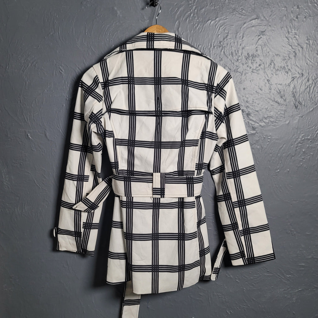 Weather Tamer Women's Trench Coat Button Up White & Black Plaid w/Belt