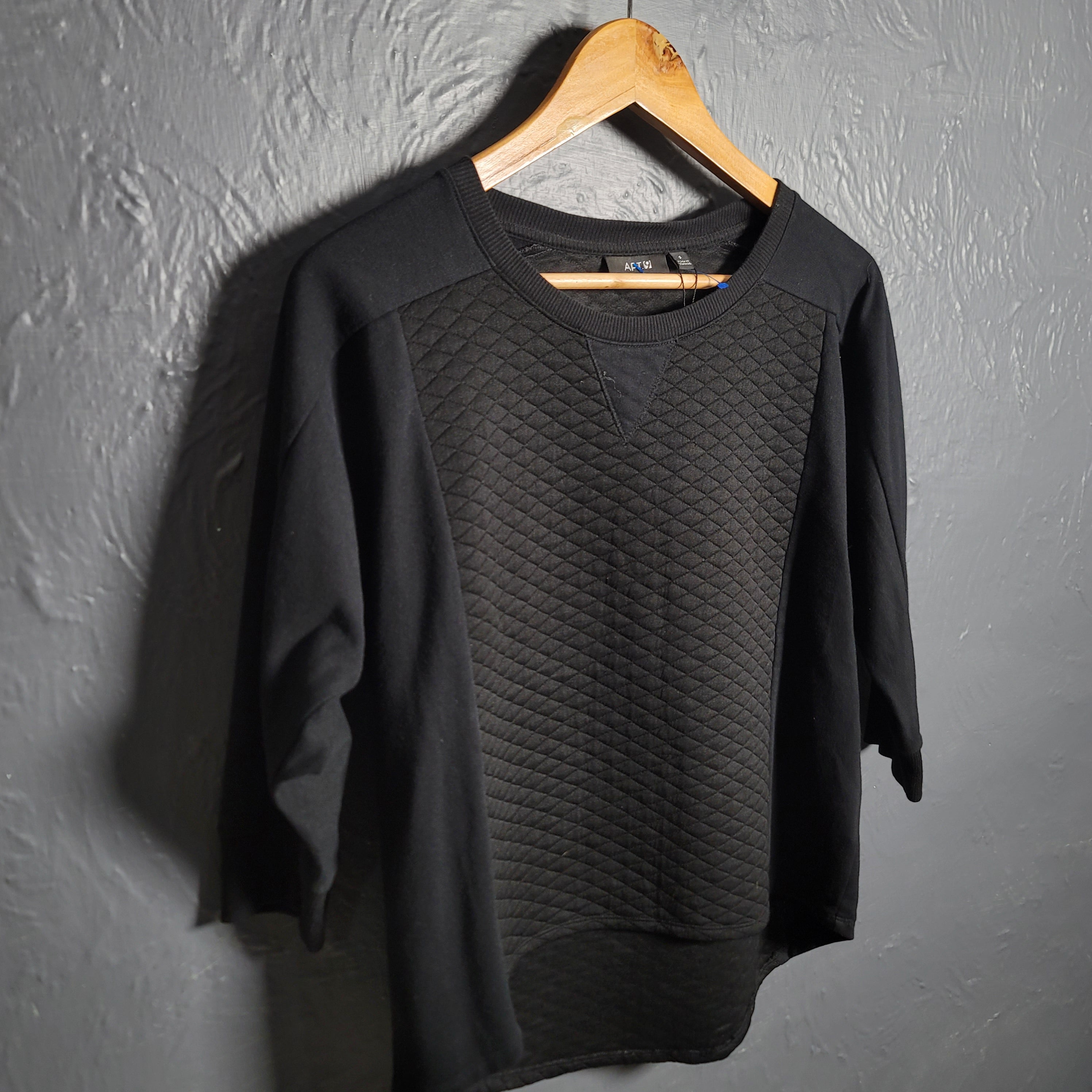 APT 9 Women's Black Textured Cropped Sweatshirt