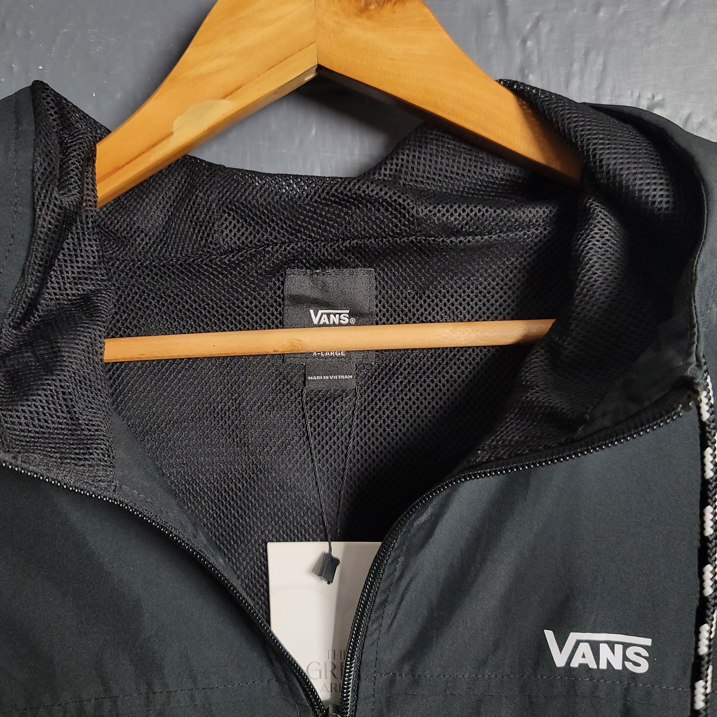 VANS Kastle Check Me Wind Breaker Jacket (Unisex)