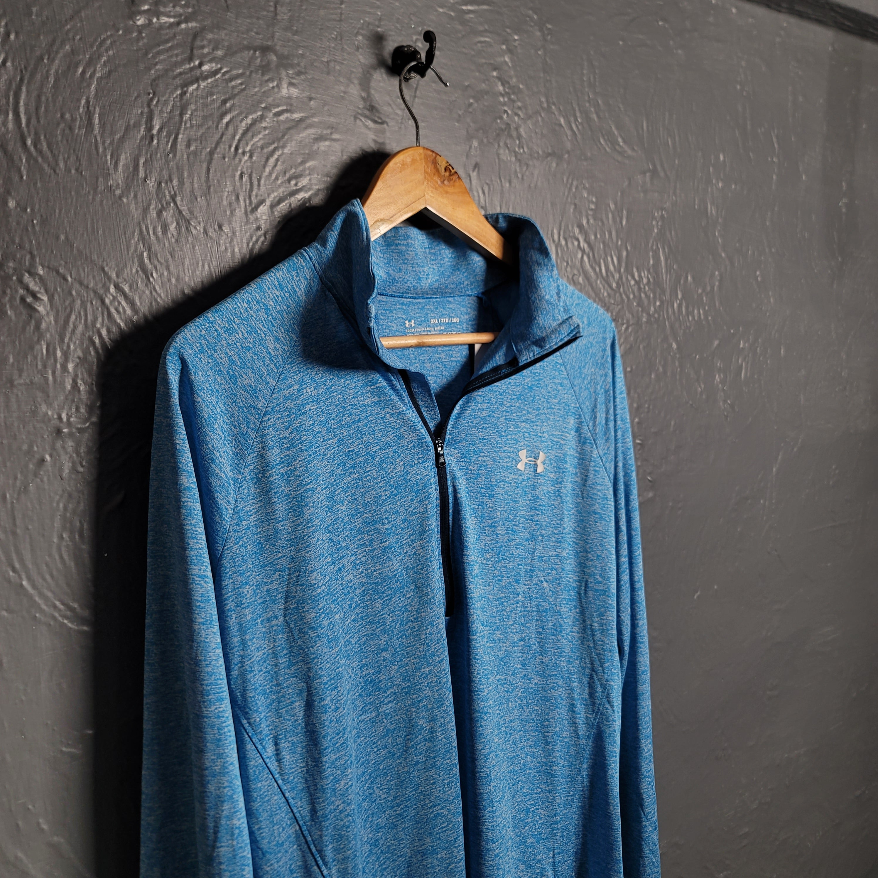 Under Armour 1/4 zip Active Wear Pull Over (Unisex)