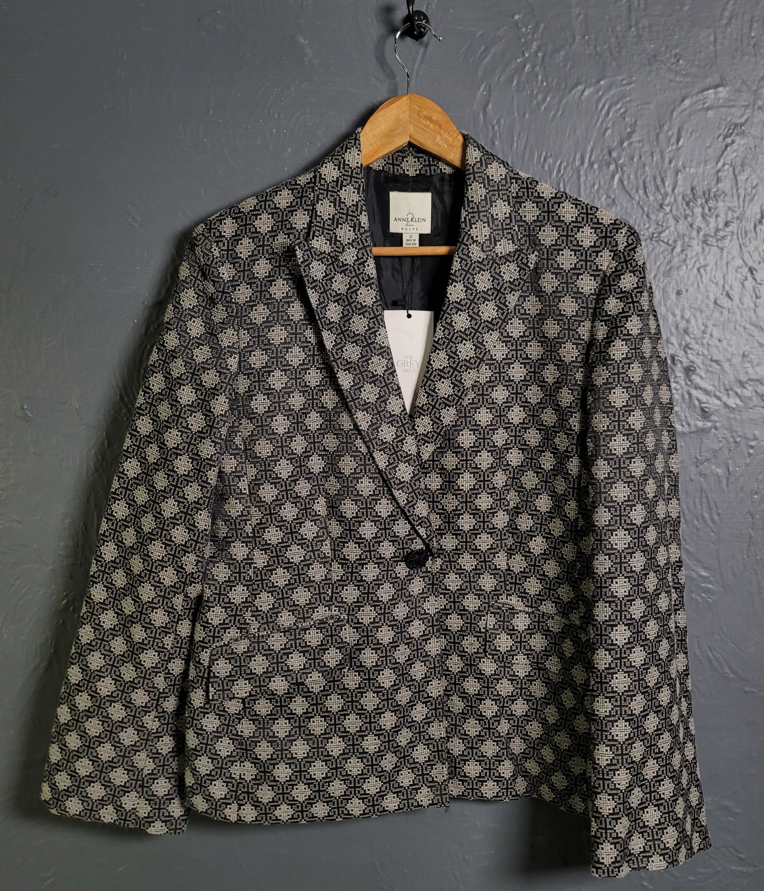 Women's Anna Klein Black and Silver Patterned Designer Blazer