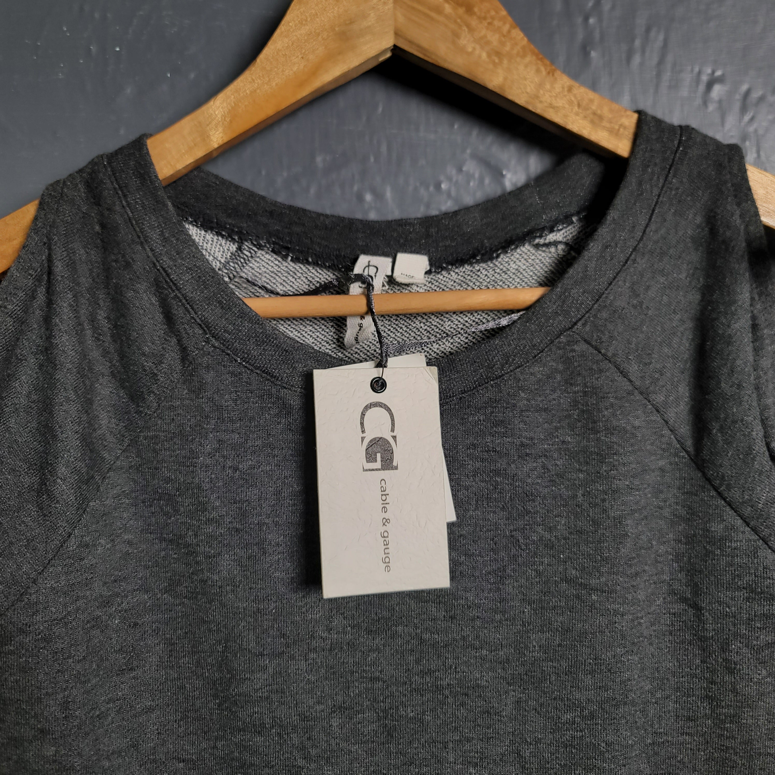 Brand New Cable & Gauge Cold Shoulder Bow Sweatshirt