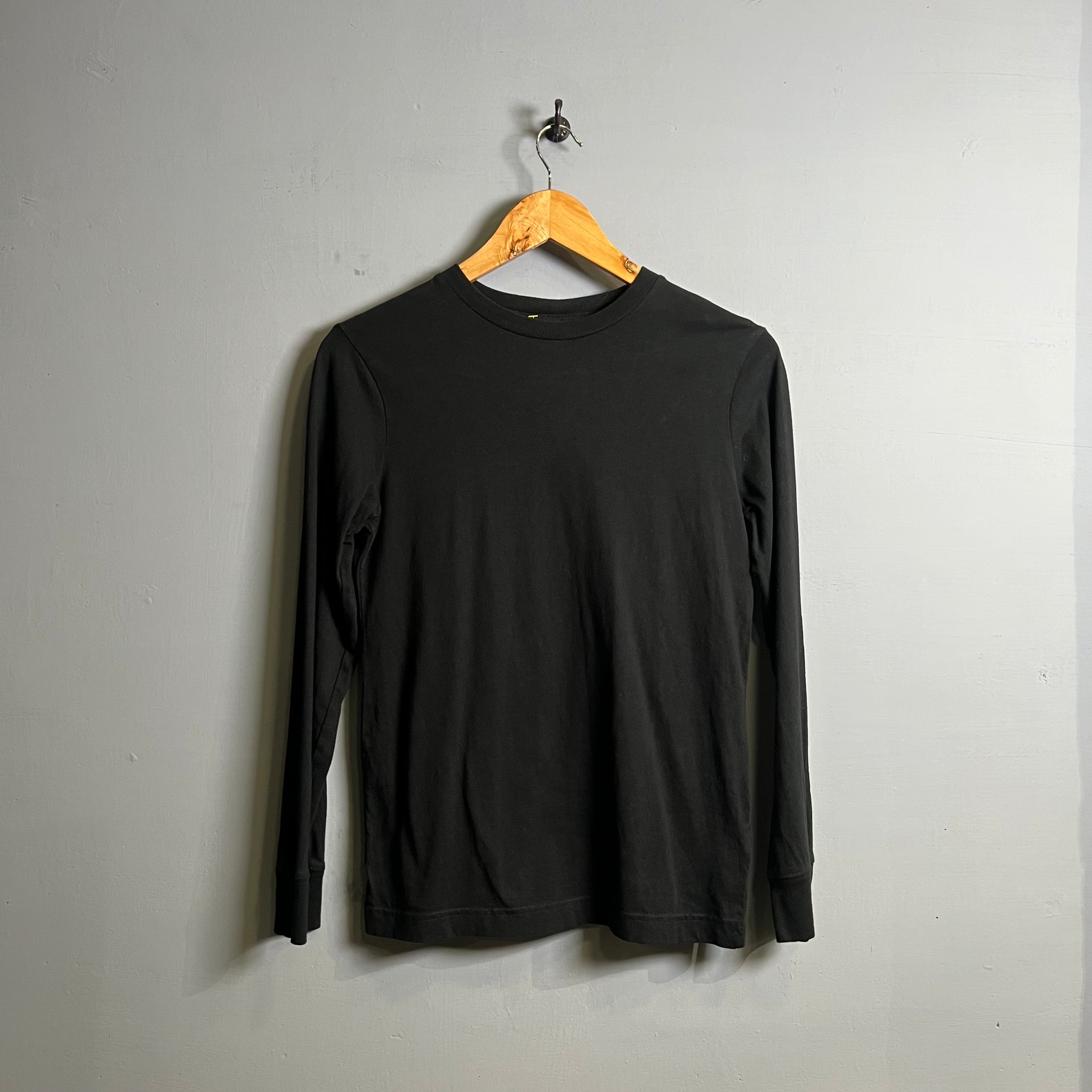 Plain black long sleeves t-shirt - THE GREY AREA