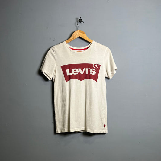 White Signature Levi's T-shirt - THE GREY AREA