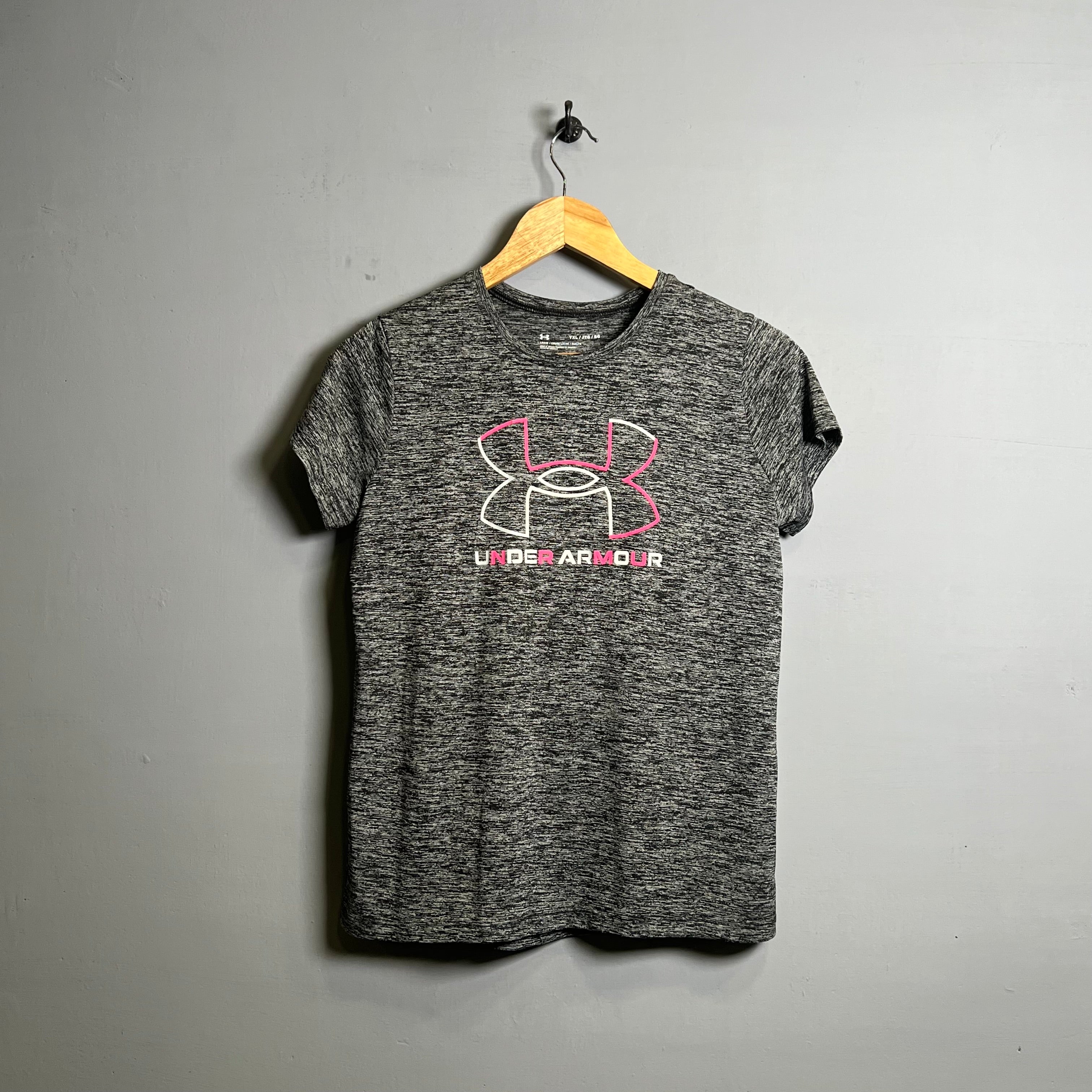 UnderArmour Sports T-shirt (Under Armour) - THE GREY AREA