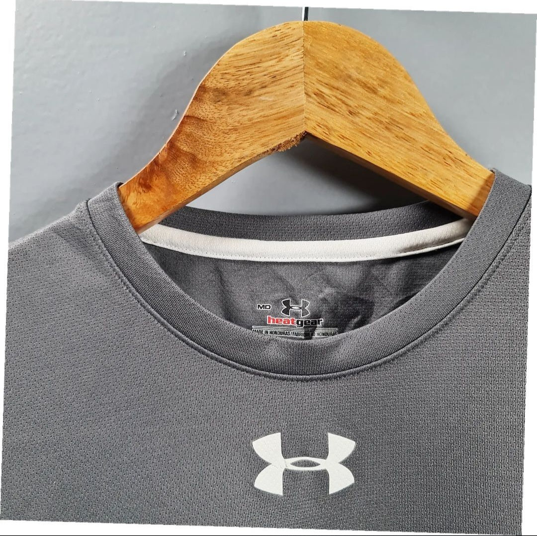 Grey sleevless heatgear Sport shirt (UnderArmour) - THE GREY AREA