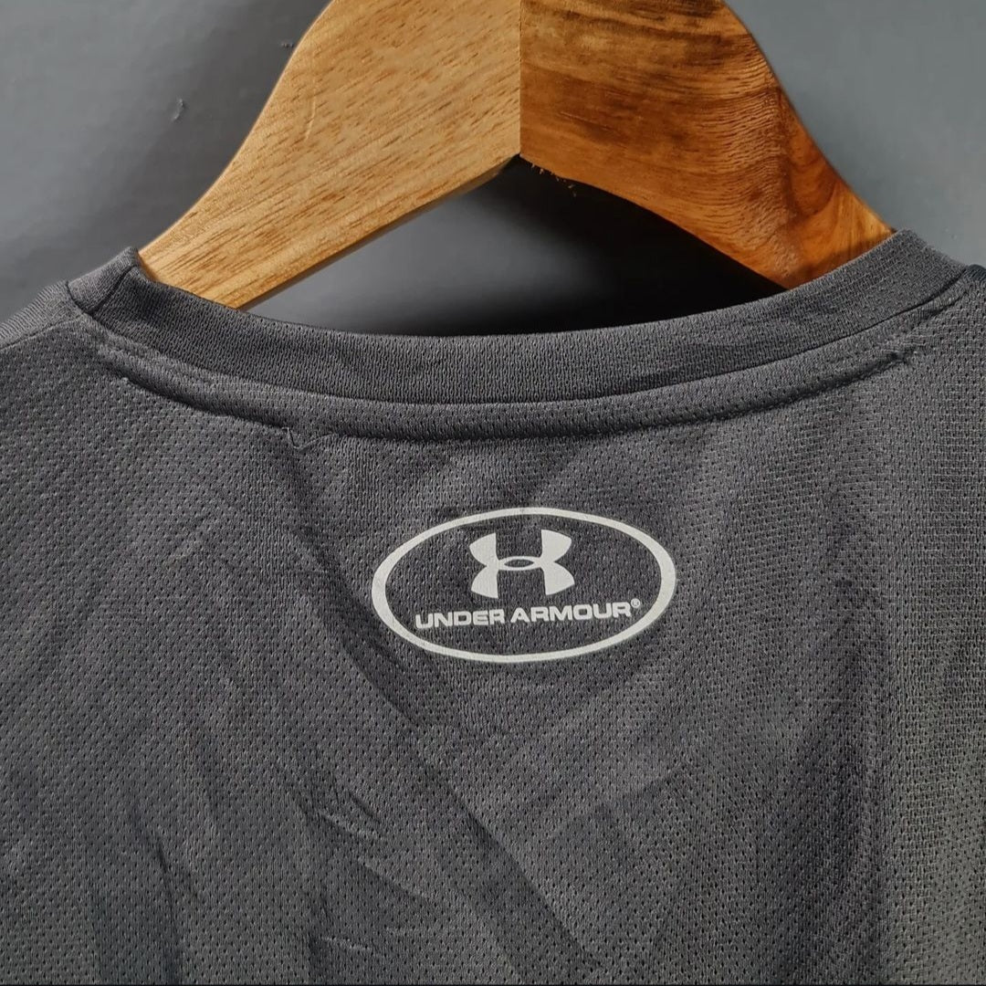 Grey sleevless heatgear Sport shirt (UnderArmour) - THE GREY AREA
