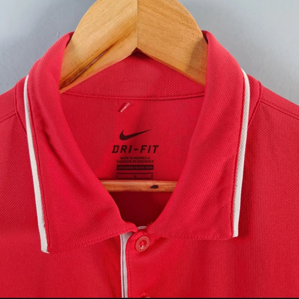 Red sports/casual dri-fit polo shirt (Nike) - THE GREY AREA