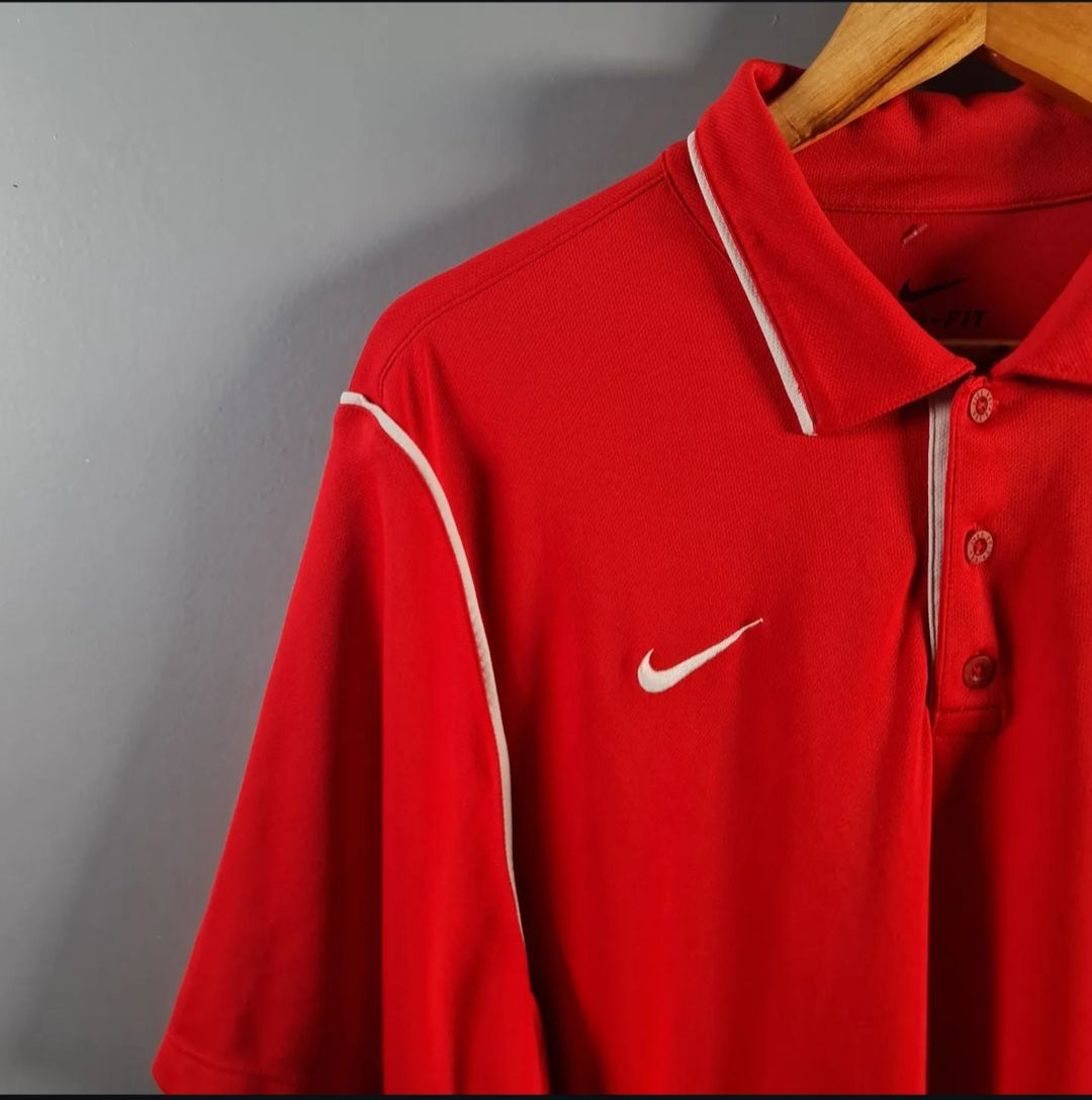Red sports/casual dri-fit polo shirt (Nike) - THE GREY AREA