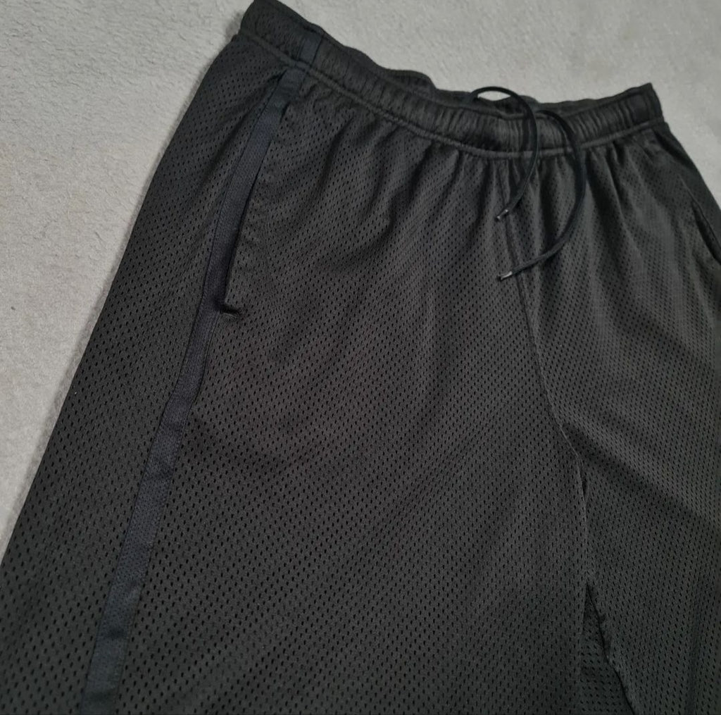 Black textured Sports/Casual Shorts (Nike) - THE GREY AREA