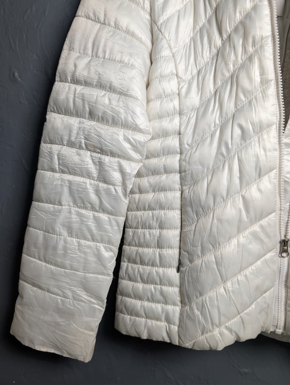 Women's GUESS White hooded packable puffer jacket
