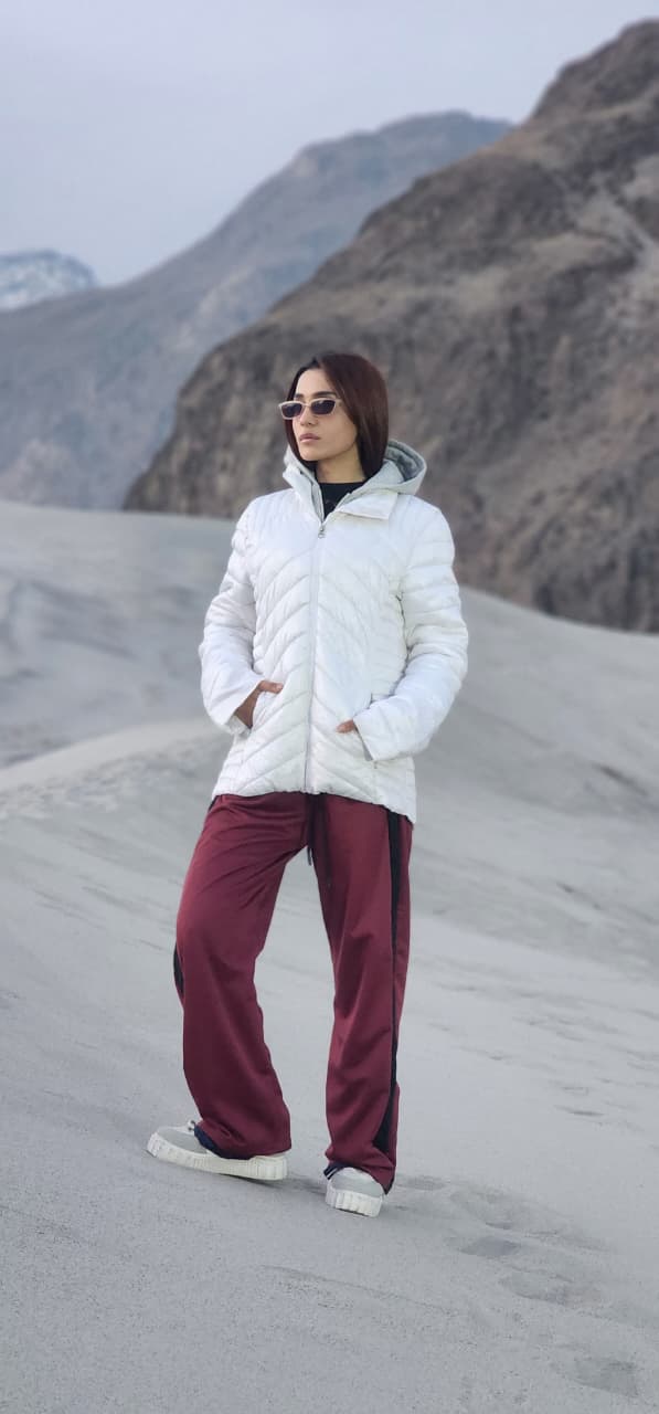 Women's GUESS White hooded packable puffer jacket