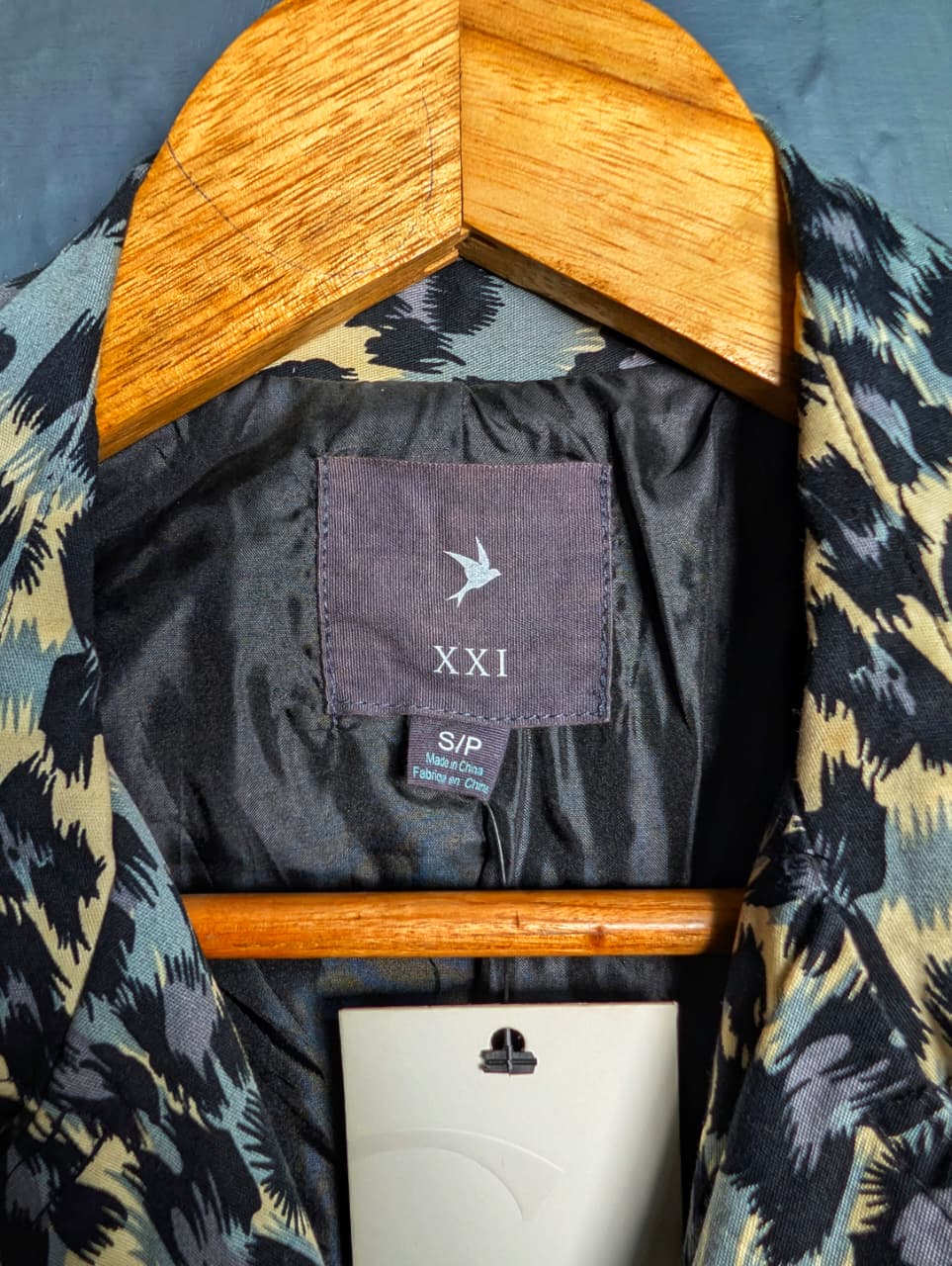 Women's Leopard print trench coat with belt from XXI