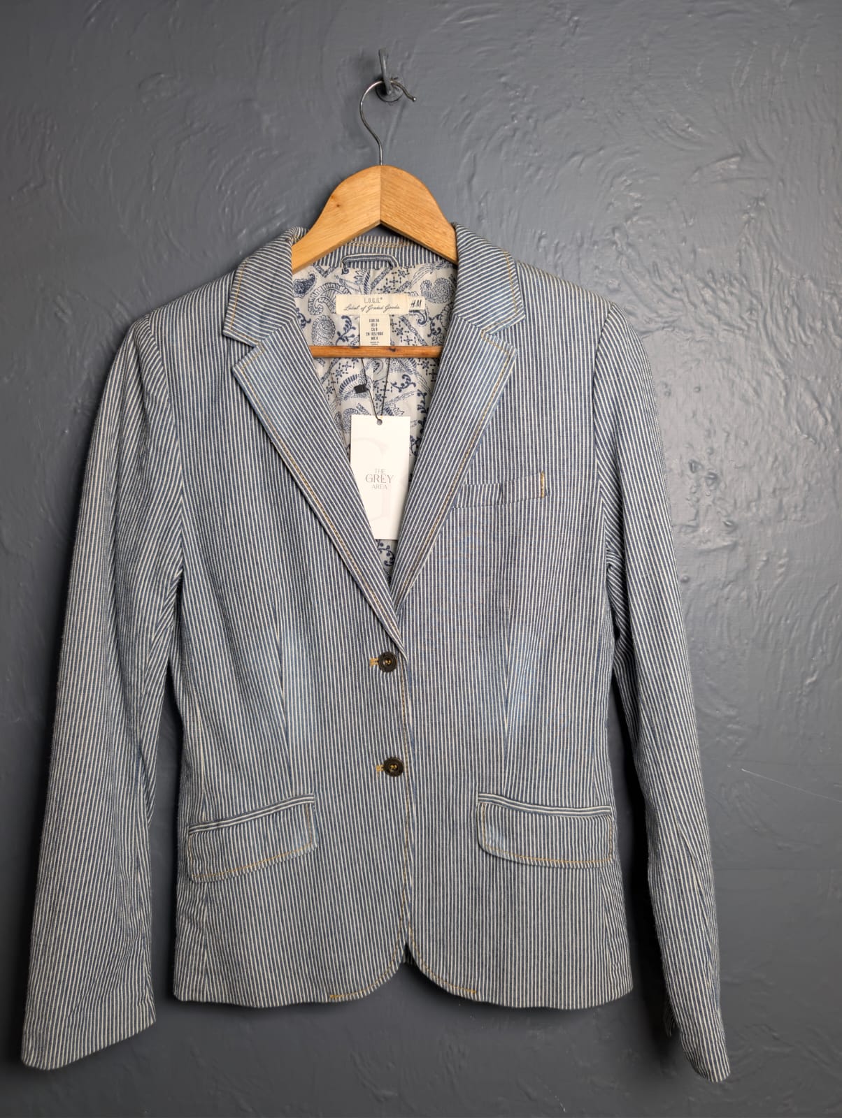 Women's classic blue and white striped denim blazer by H&M