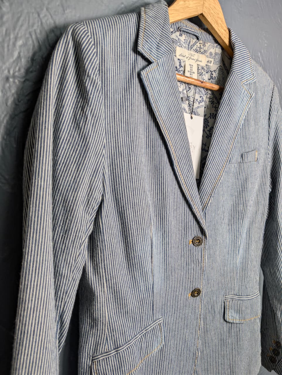 Women's classic blue and white striped denim blazer by H&M