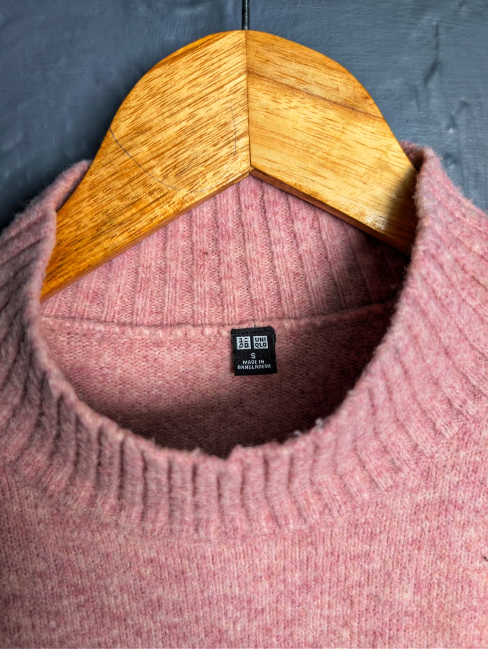 Women's Uniqlo Souffle Yarn High Neck Long-Sleeve Sweater in pink