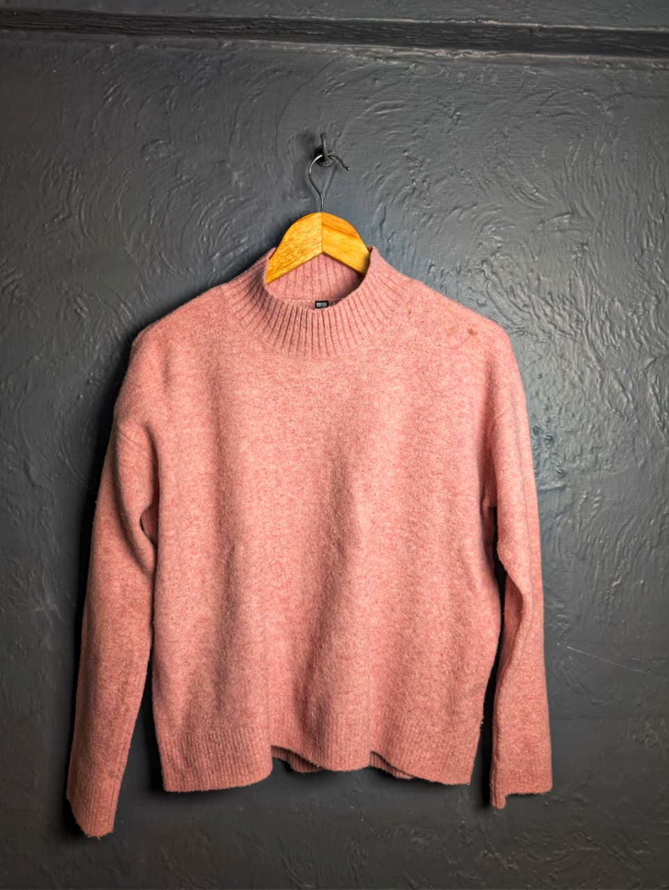 Women's Uniqlo Souffle Yarn High Neck Long-Sleeve Sweater in pink