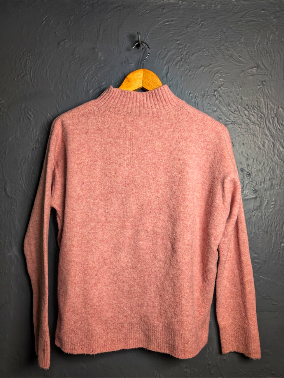 Women's Uniqlo Souffle Yarn High Neck Long-Sleeve Sweater in pink