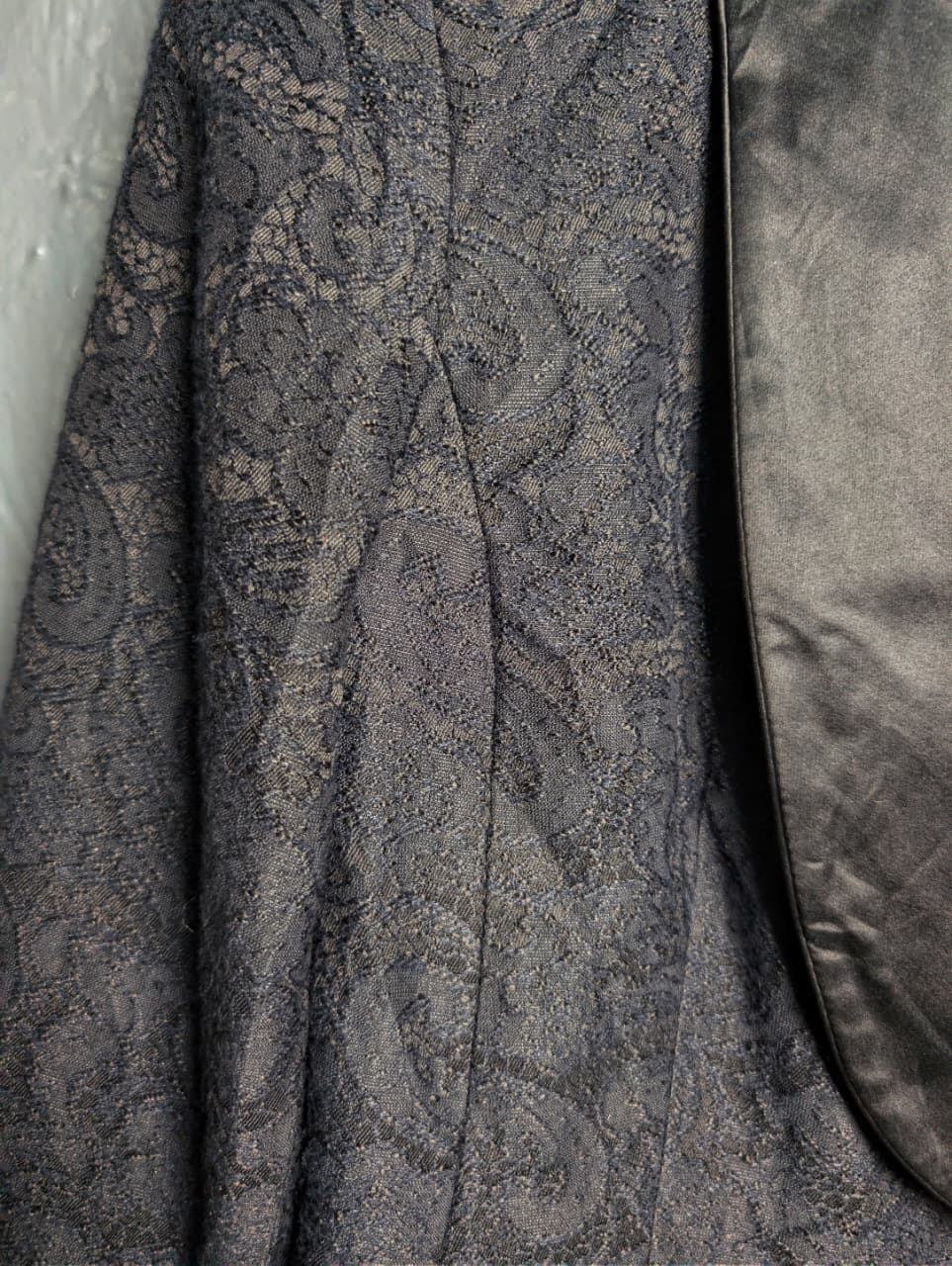 Liz Claiborne black jacquard lace smoking tailored blazer