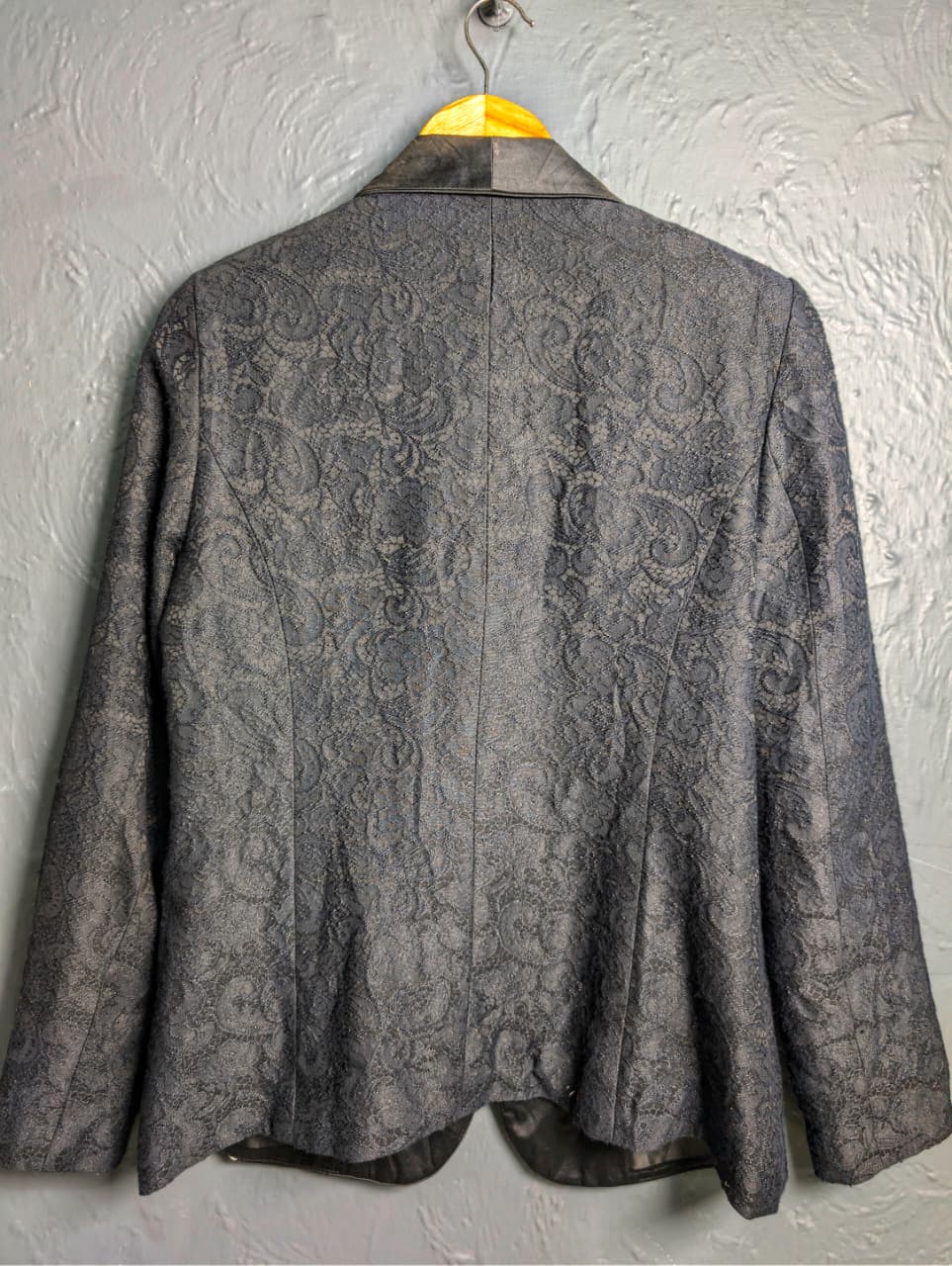 Liz Claiborne black jacquard lace smoking tailored blazer