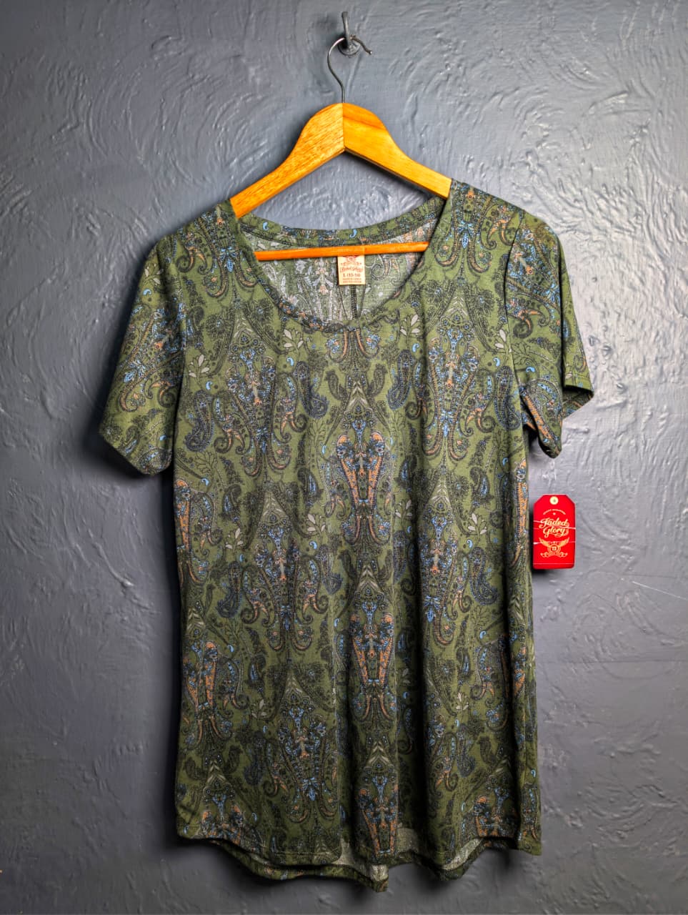 Brand New paisley print t-shirt from Faded Glory.